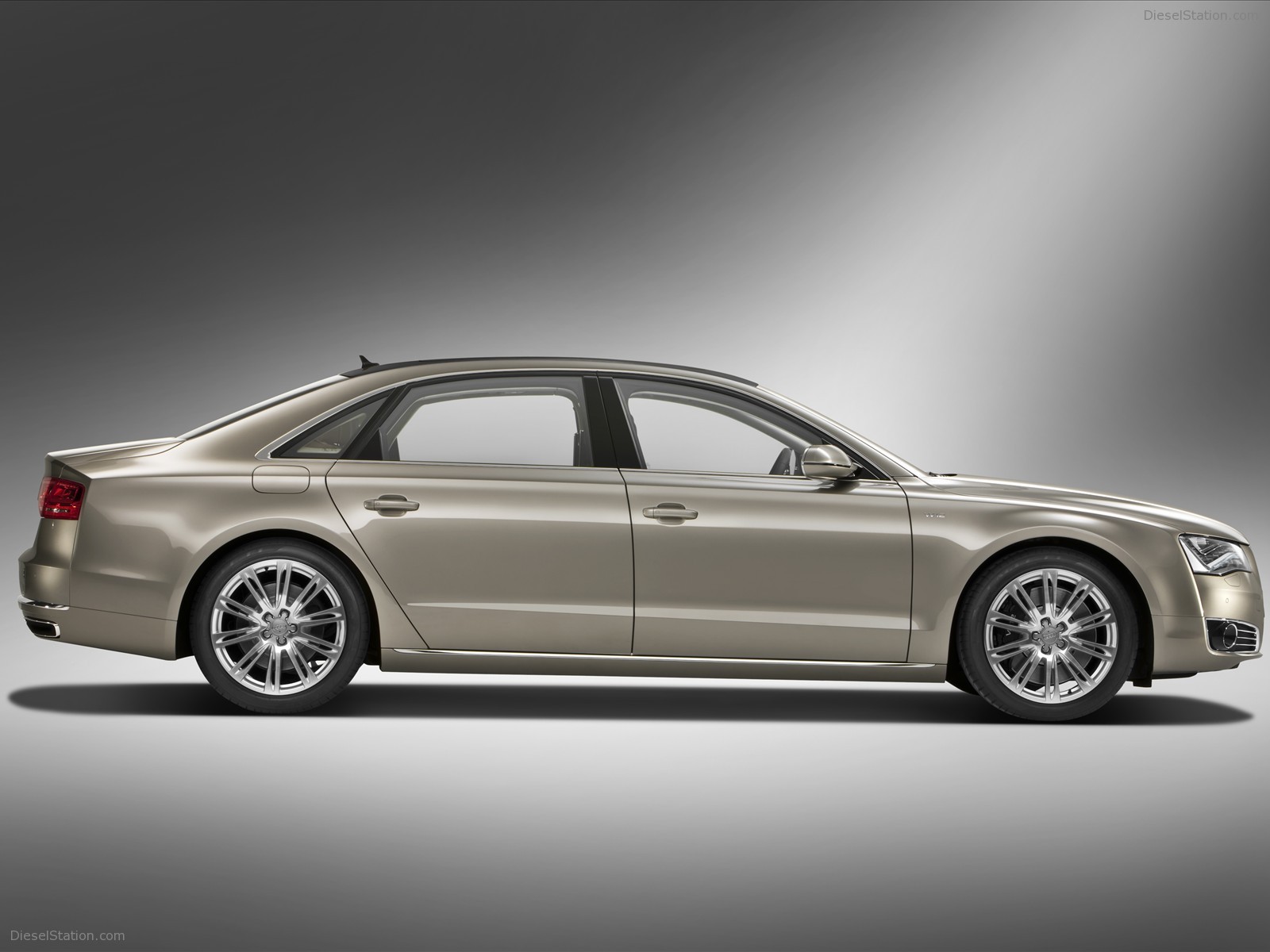 Audi A8 L W12 2011