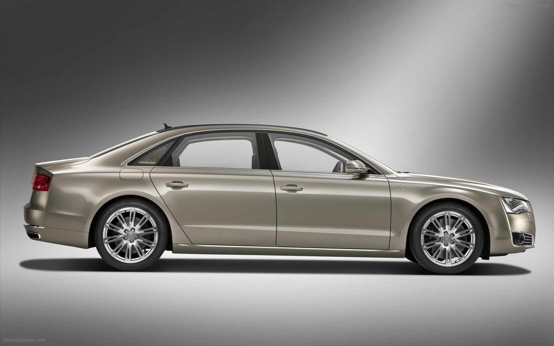 Audi A8 L W12 2011