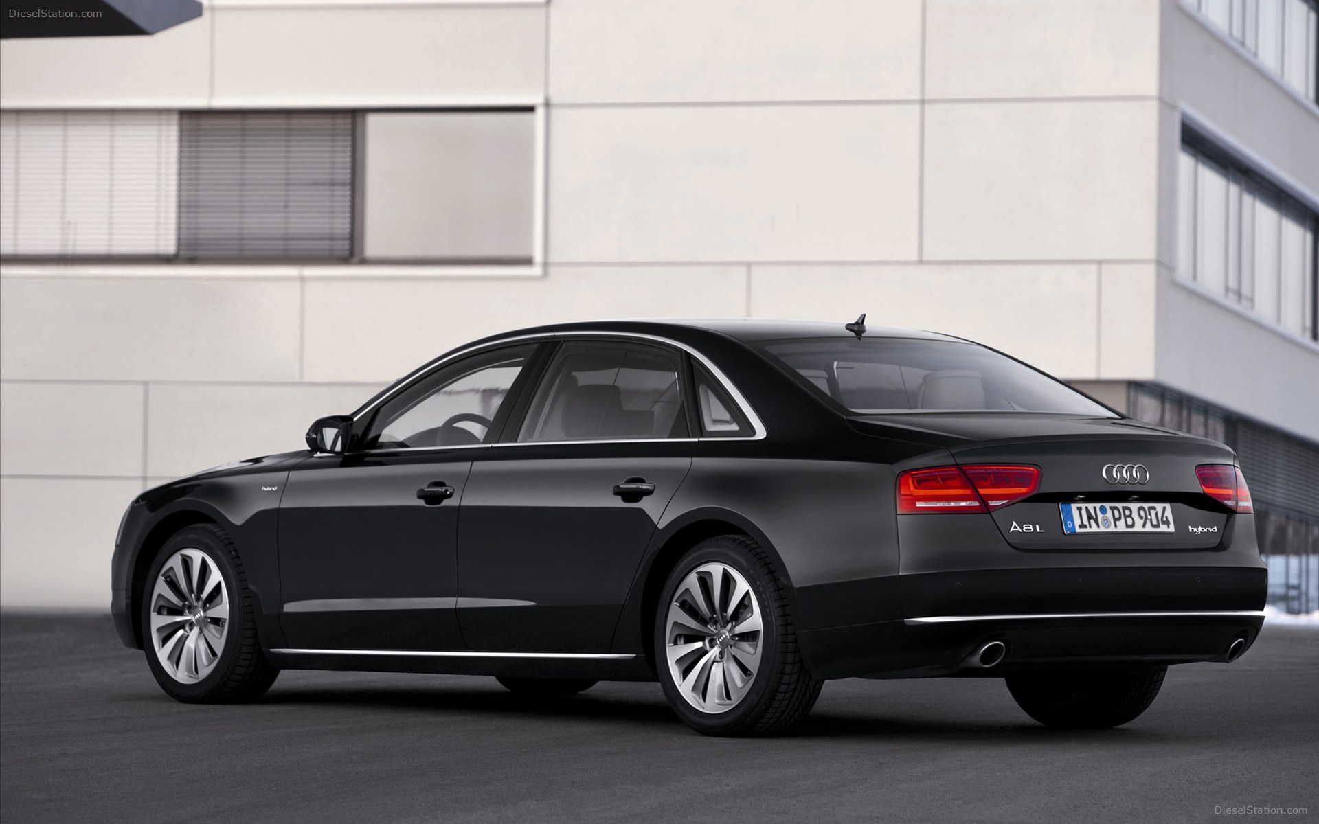 Audi A8 L Hybrid 2013