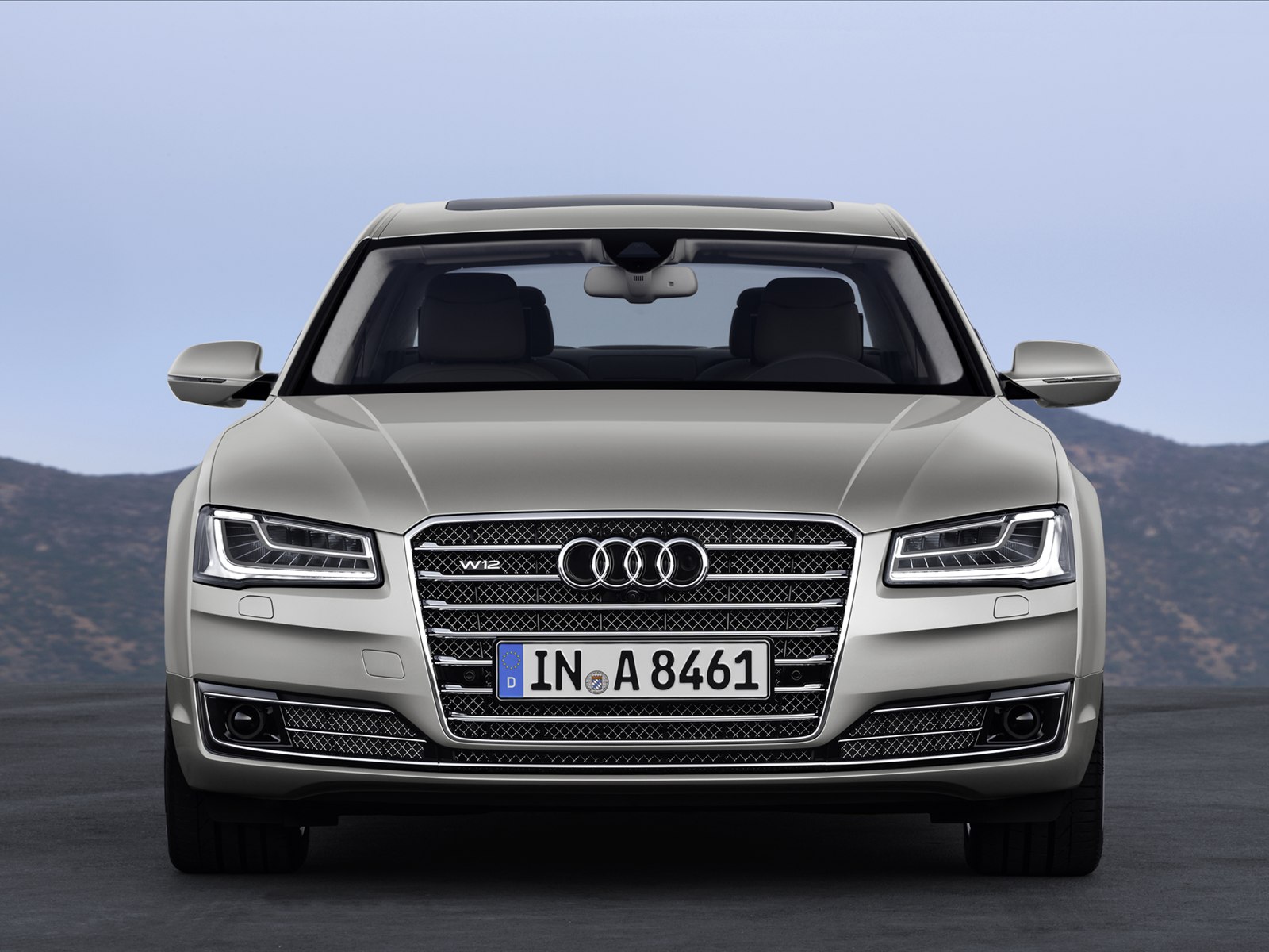 Audi A8L 2014