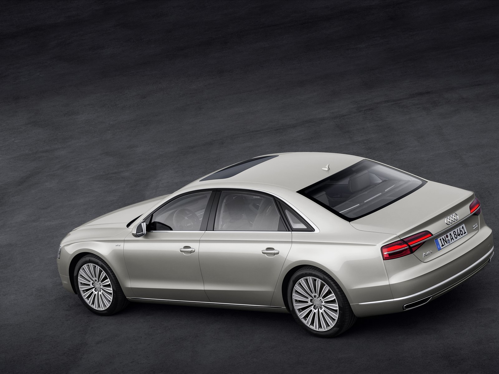 Audi A8L 2014