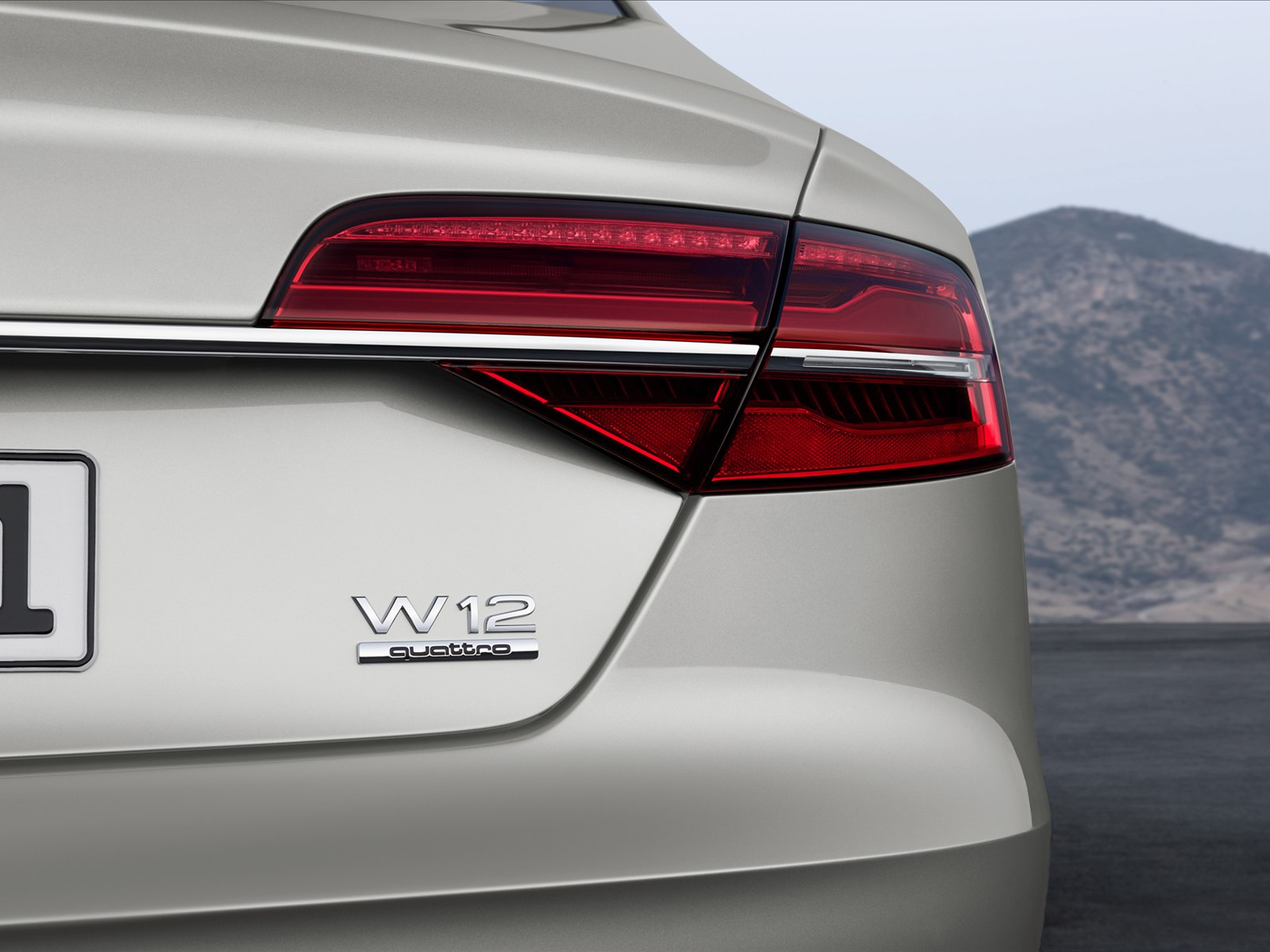 Audi A8L 2014