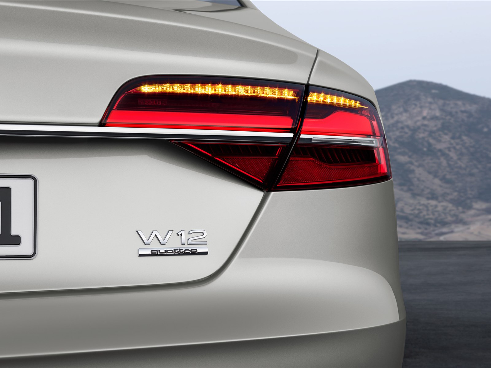Audi A8L 2014