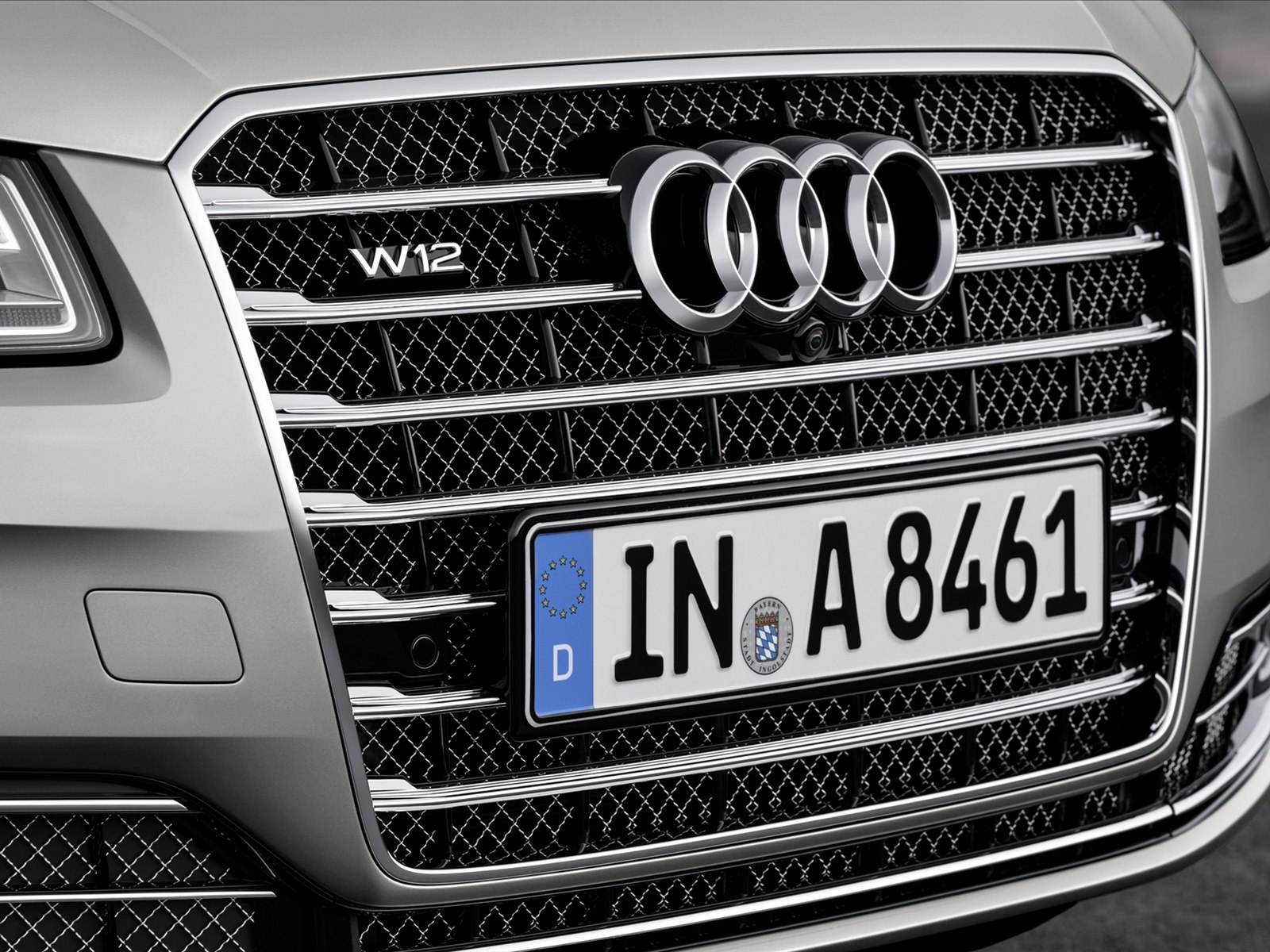 Audi A8L 2014