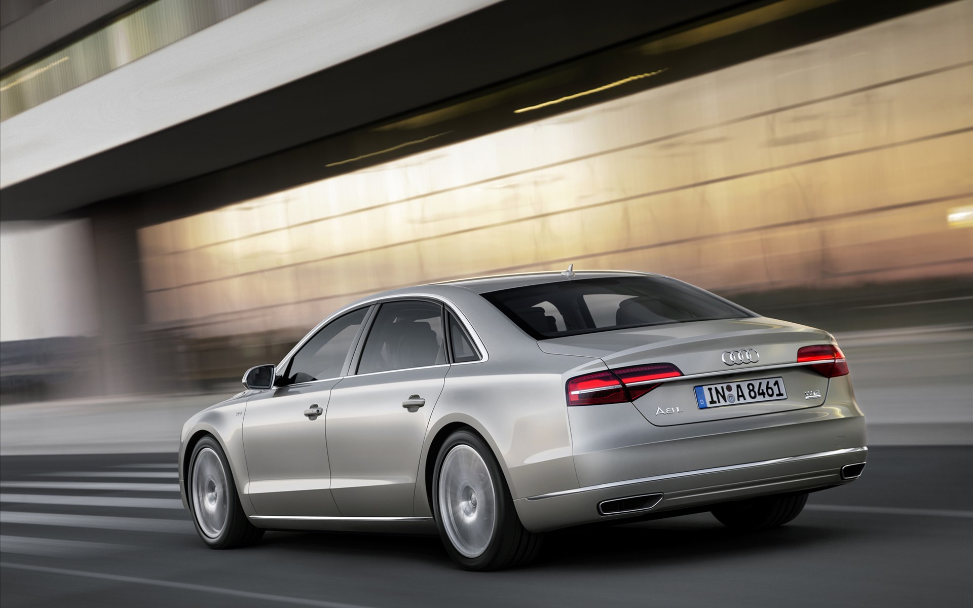 Audi A8L 2014