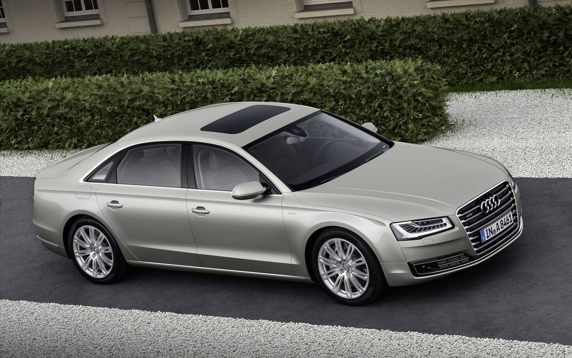 Audi A8L 2014