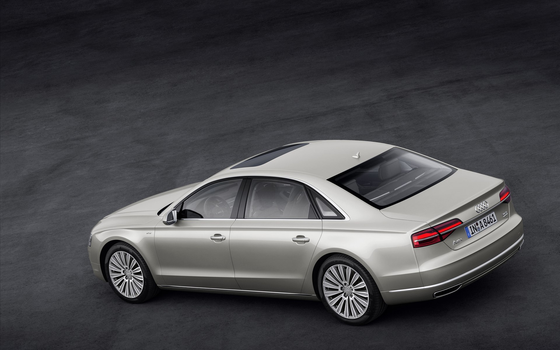 Audi A8L 2014