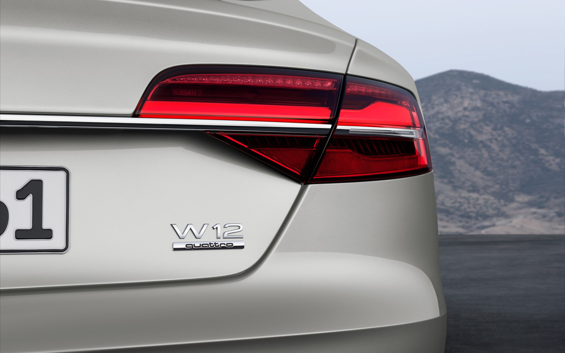Audi A8L 2014