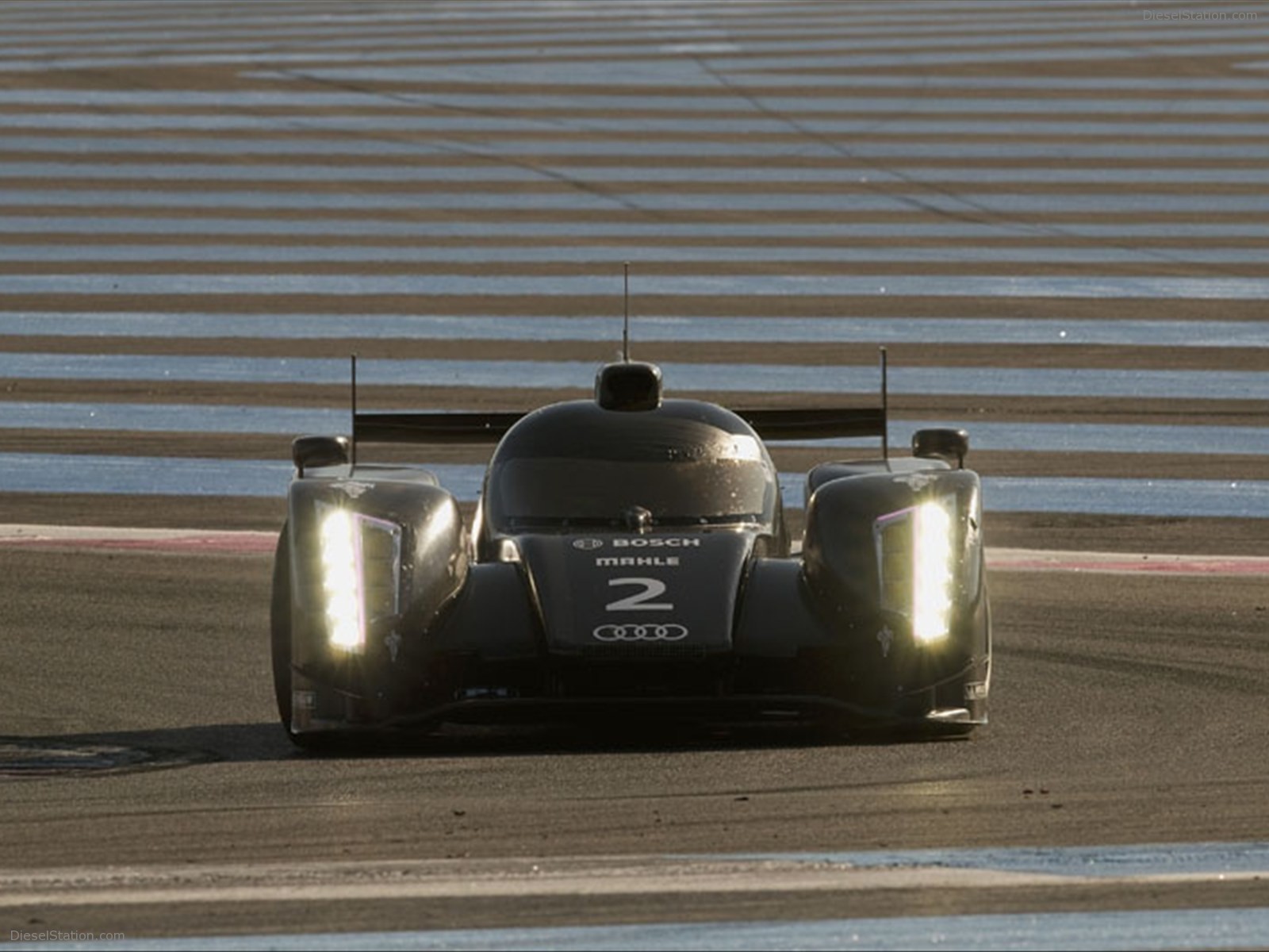 Audi LMP1 Sports Car 2012