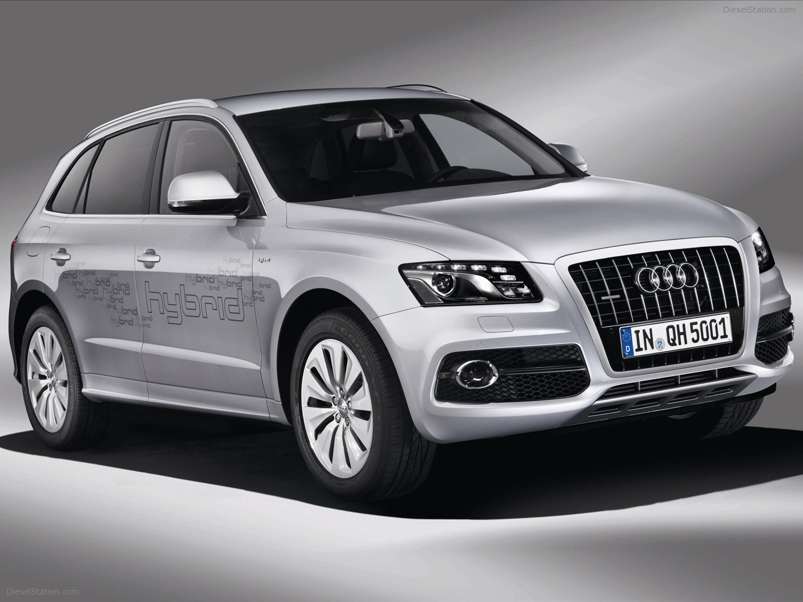 Audi Q5 Hybrid Quattro 2012