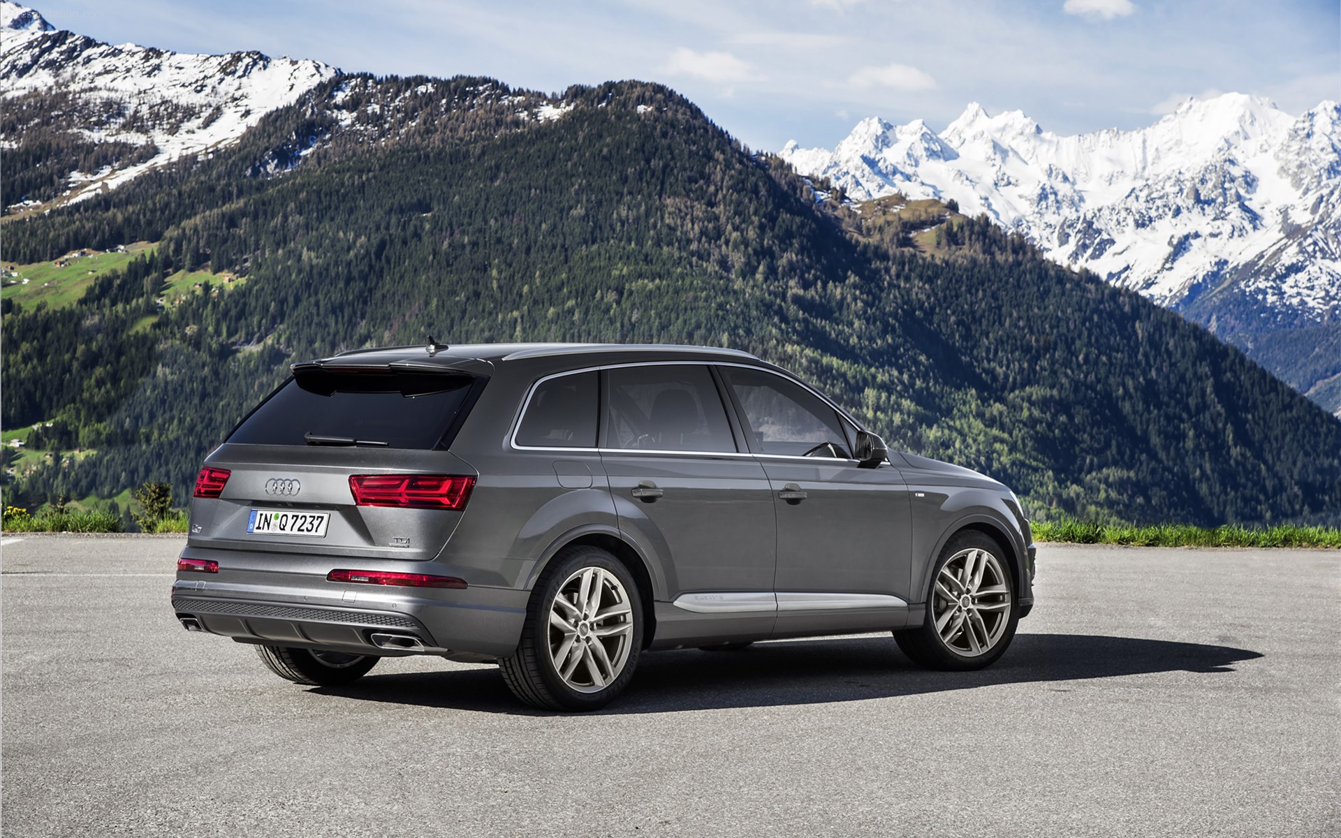 Audi Q7 2016