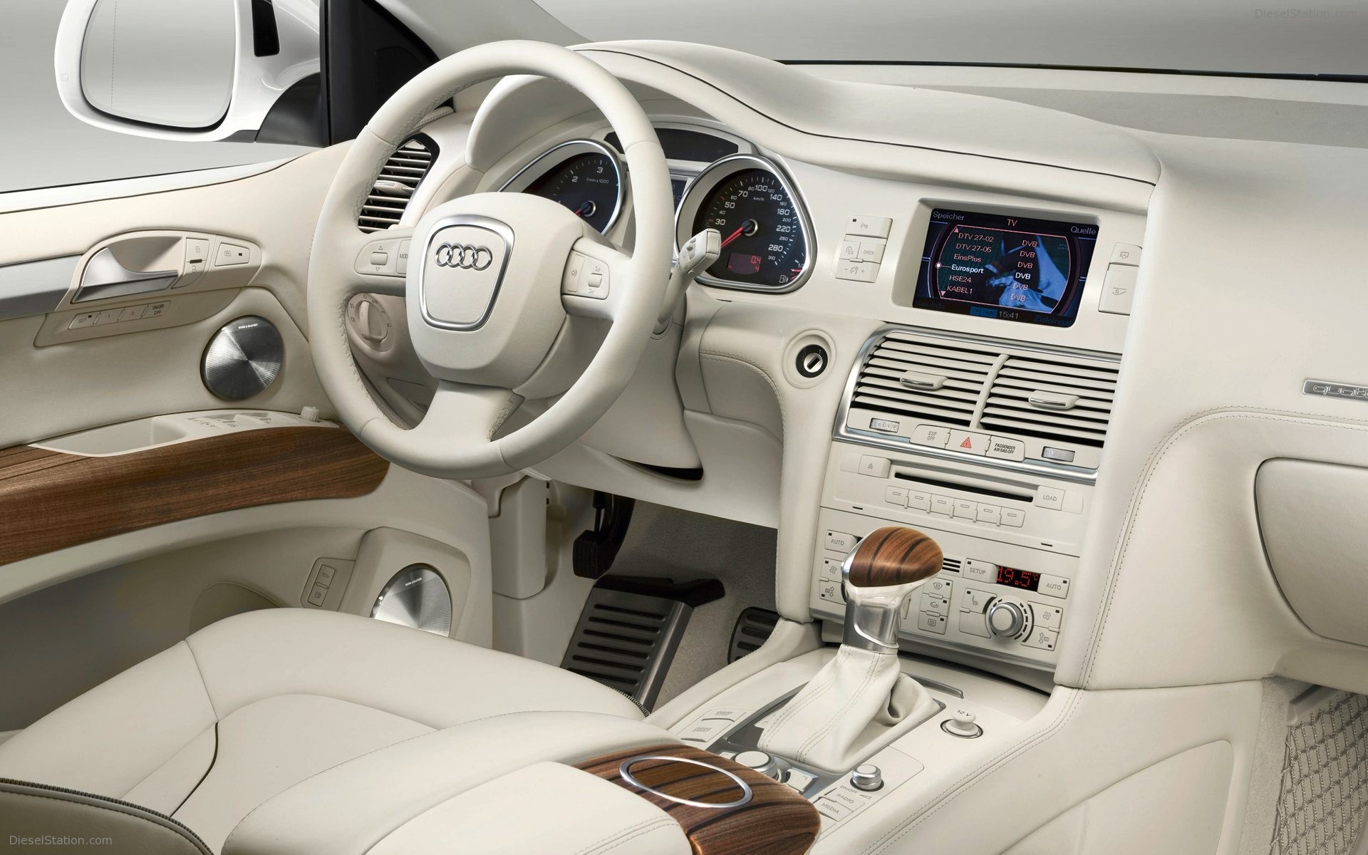 Audi Q7 Coastline