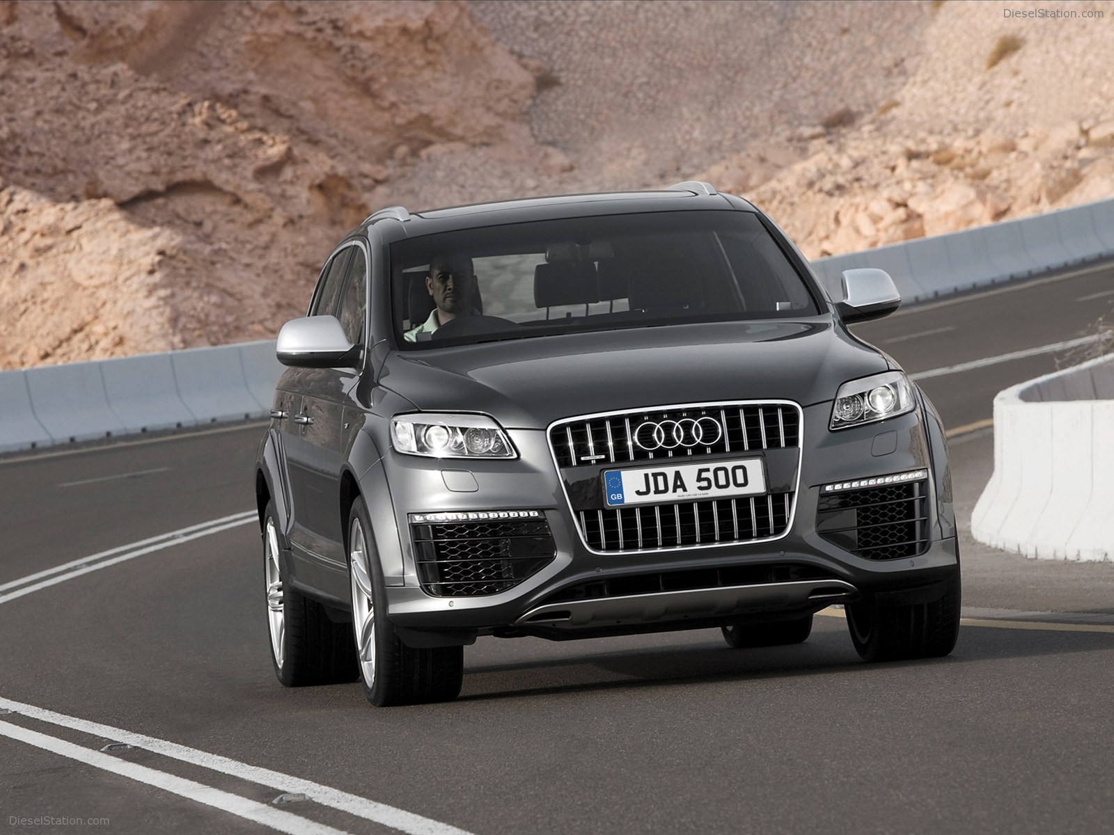 Audi Q7 V12 2010