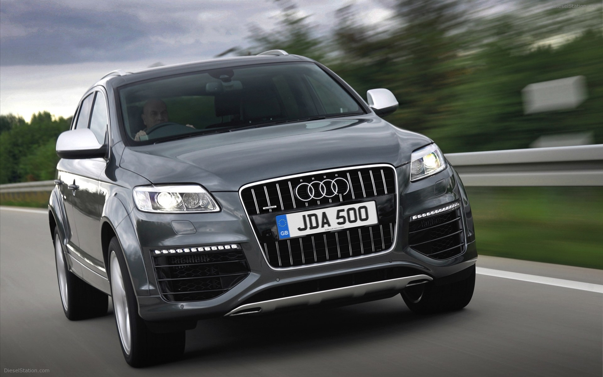 Audi Q7 V12 2010