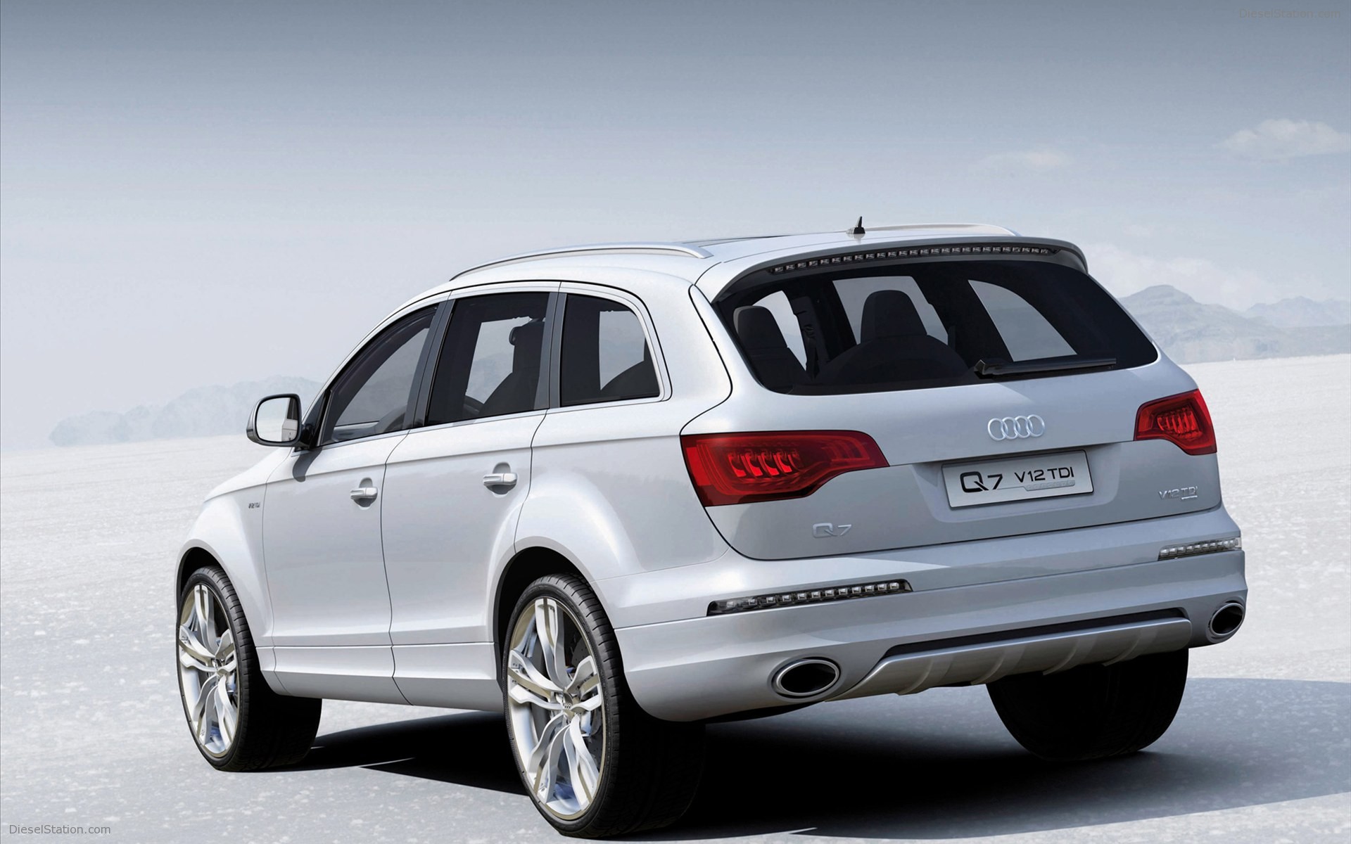 Audi Q7 V12 2010