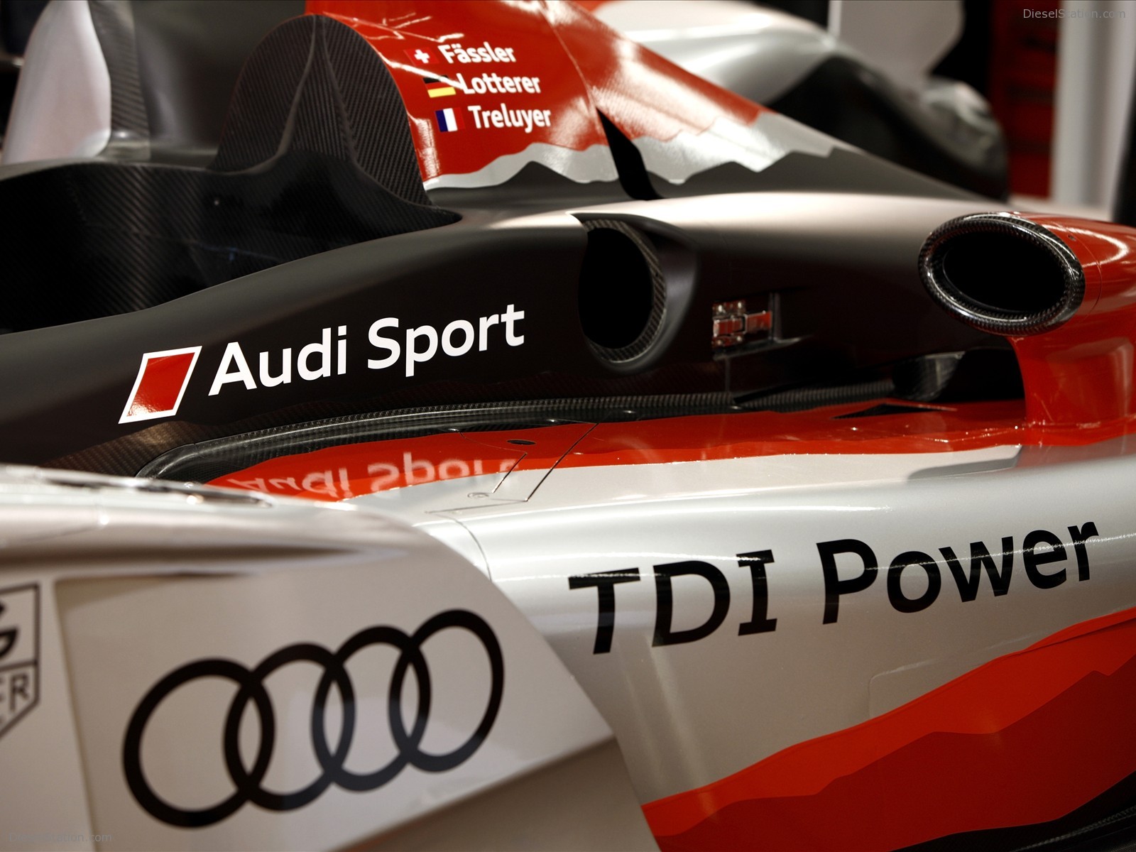 Audi R15 TDI 2010