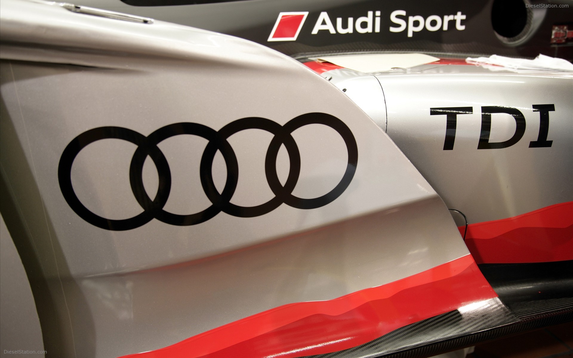 Audi R15 TDI 2010