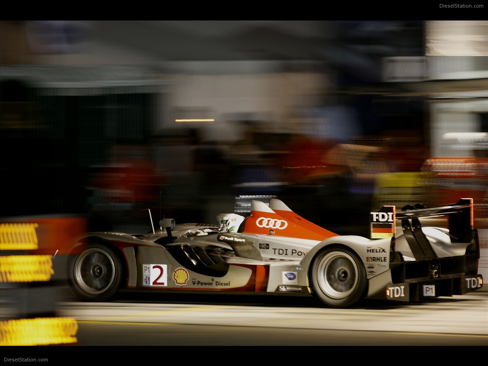 Audi R15 TDI Petit Le Mans Race
