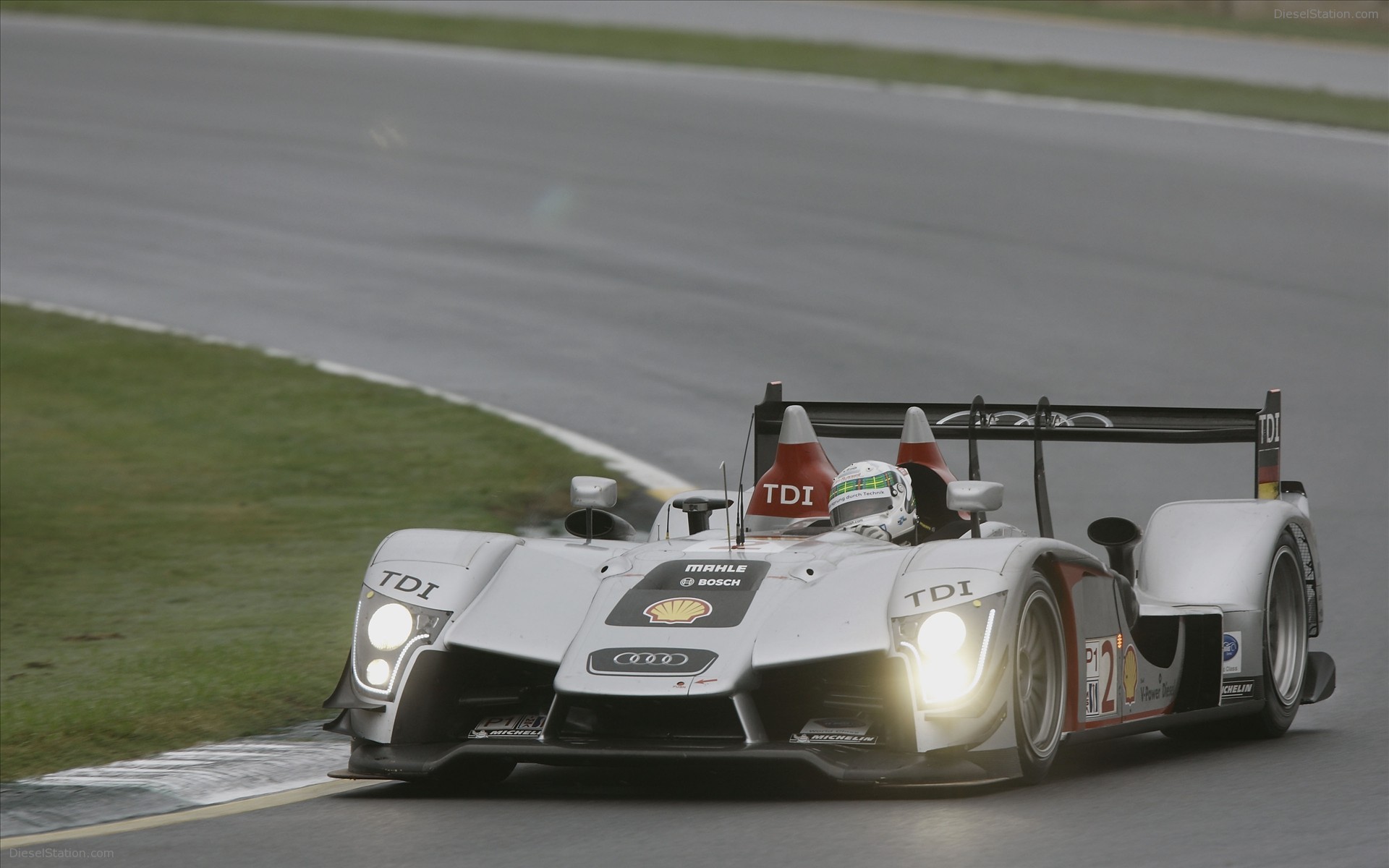 Audi R15 TDI Petit Le Mans Race