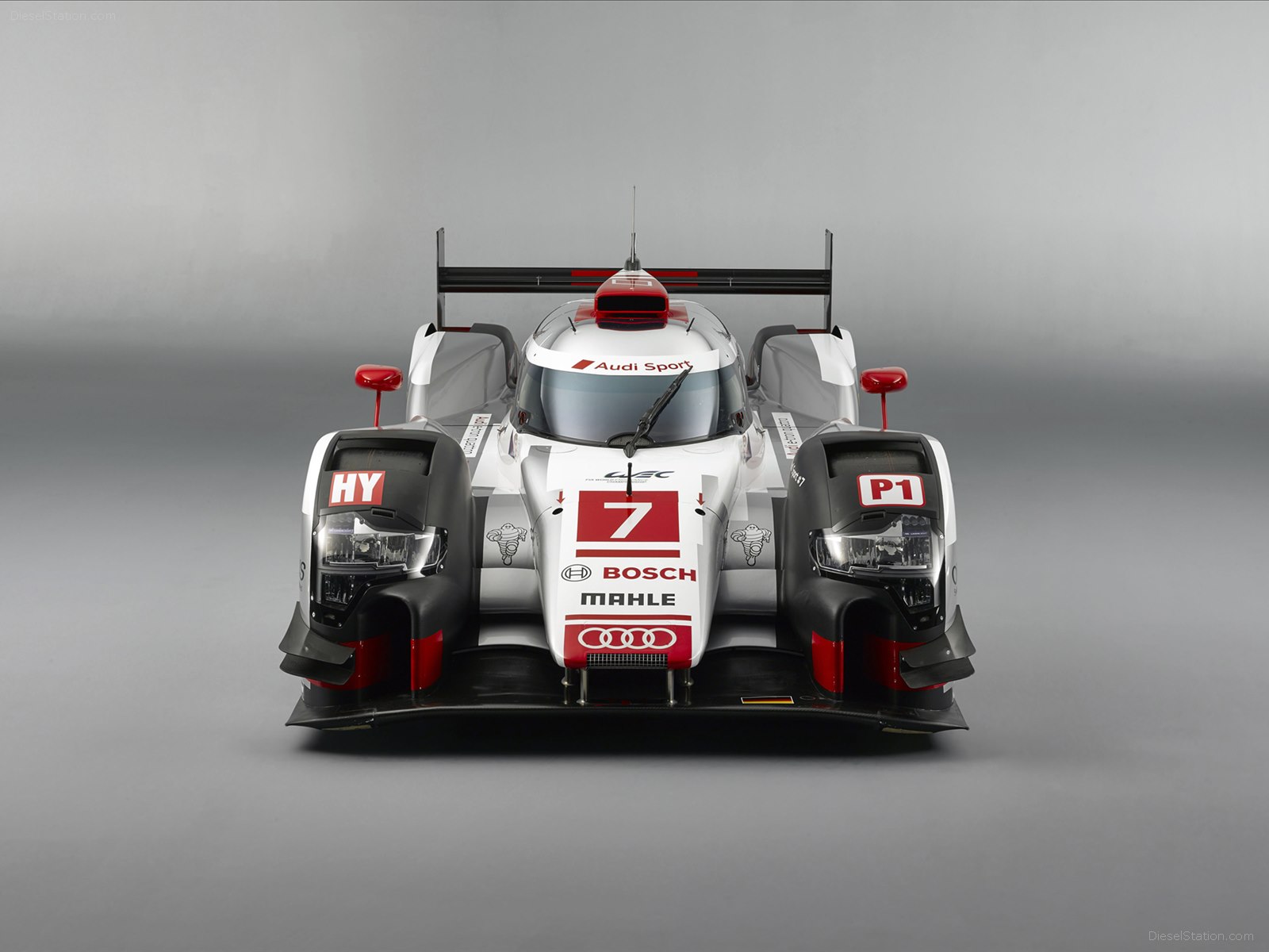 Audi R18 e-tron quattro 2015