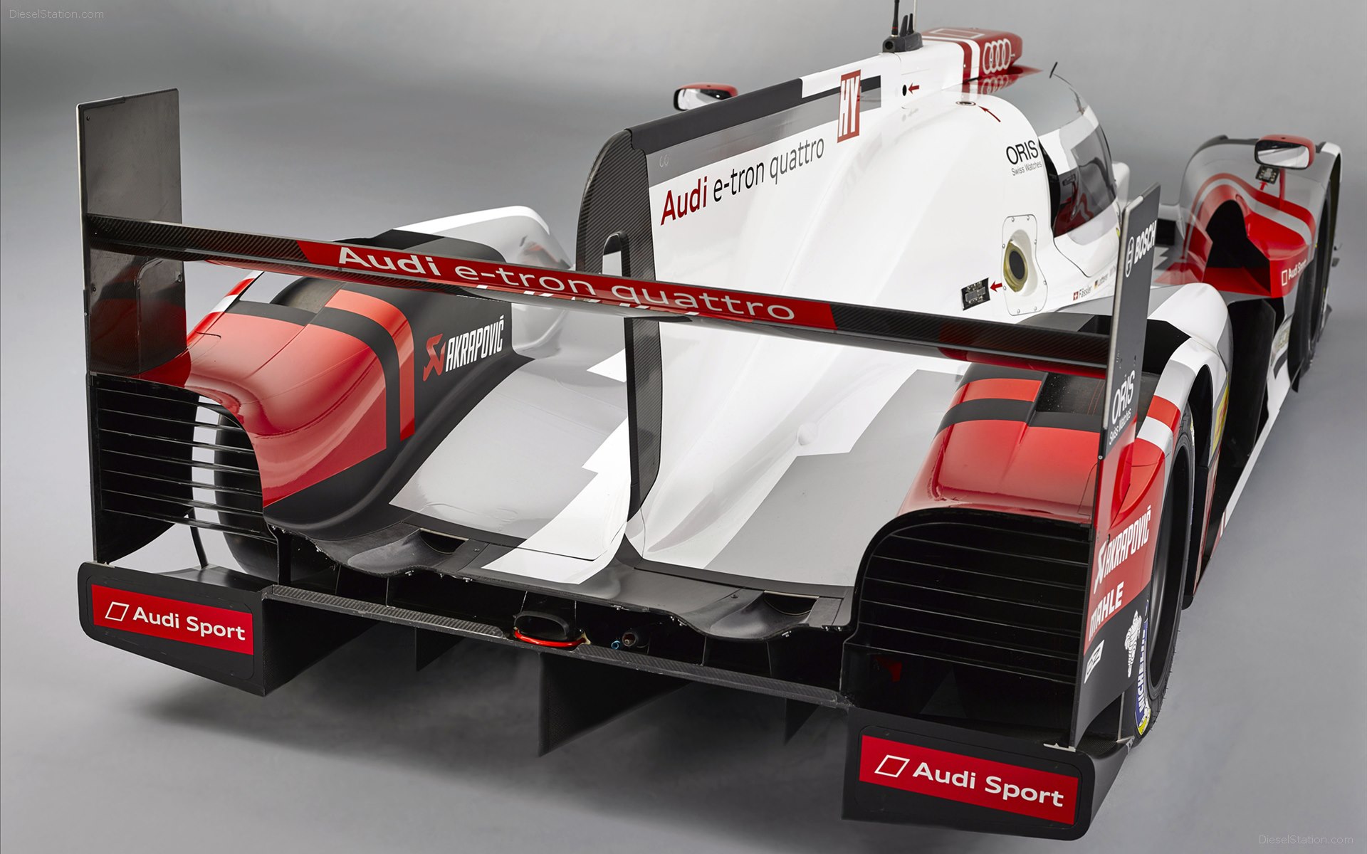 Audi R18 e-tron quattro 2015