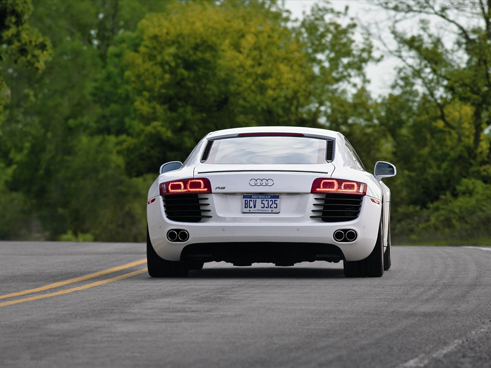 Audi R8 2011