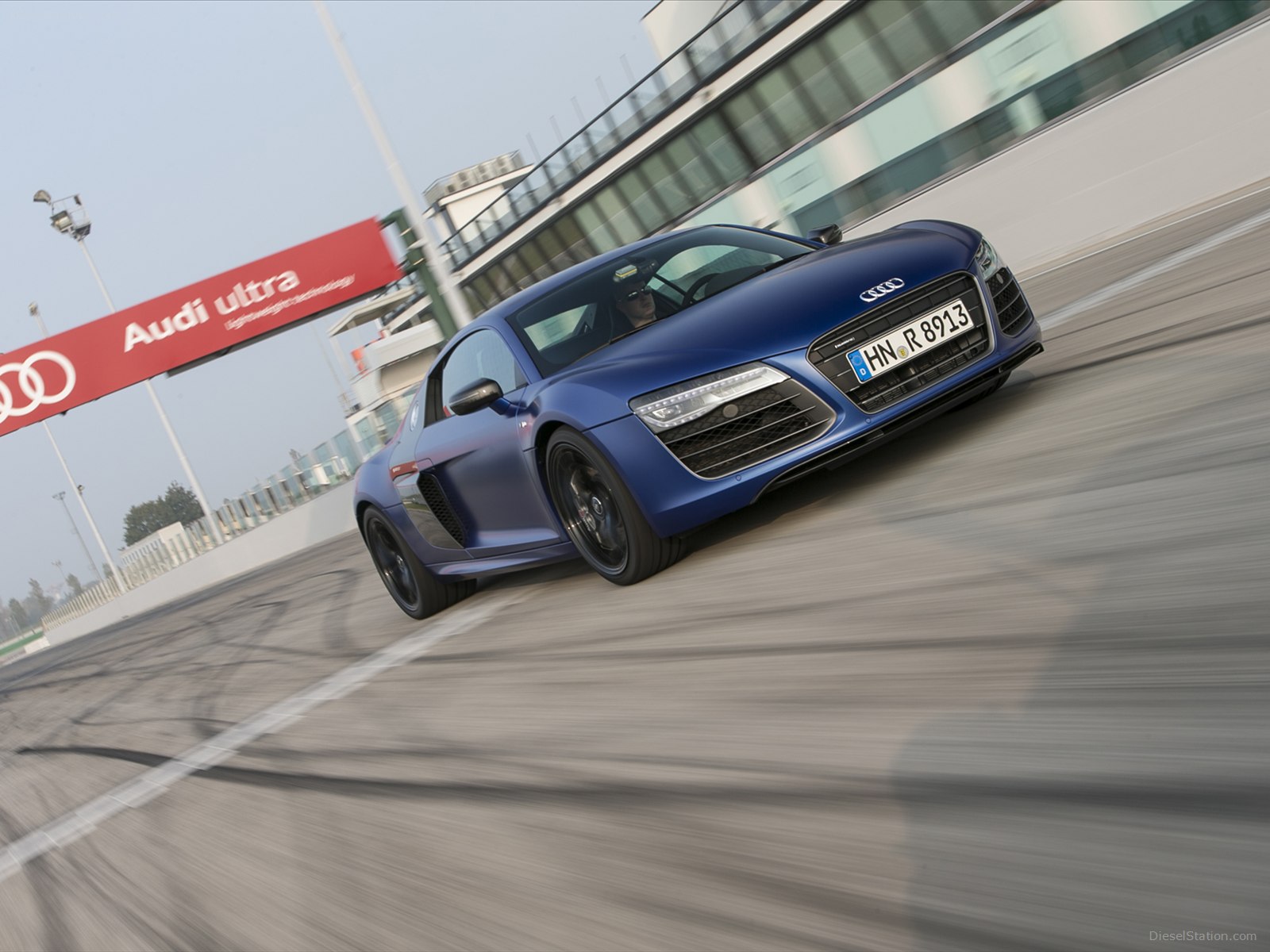 Audi R8 2014