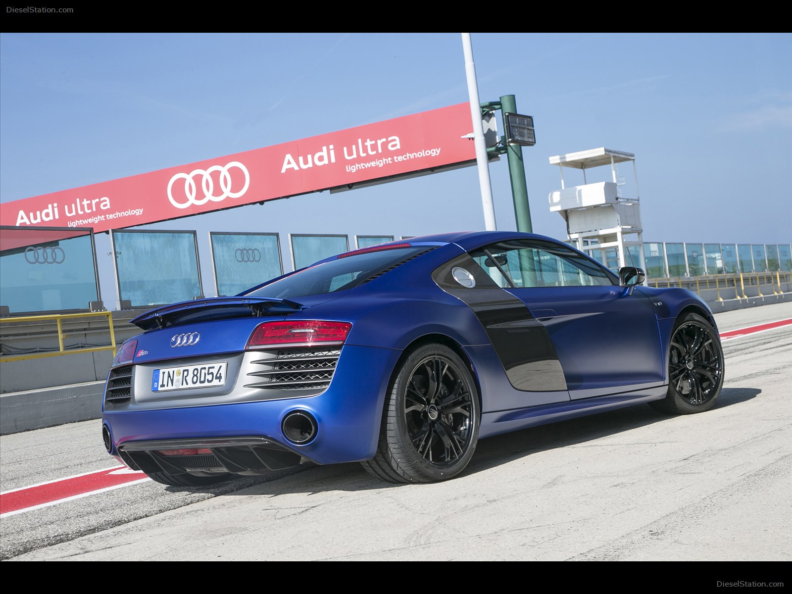 Audi R8 2014
