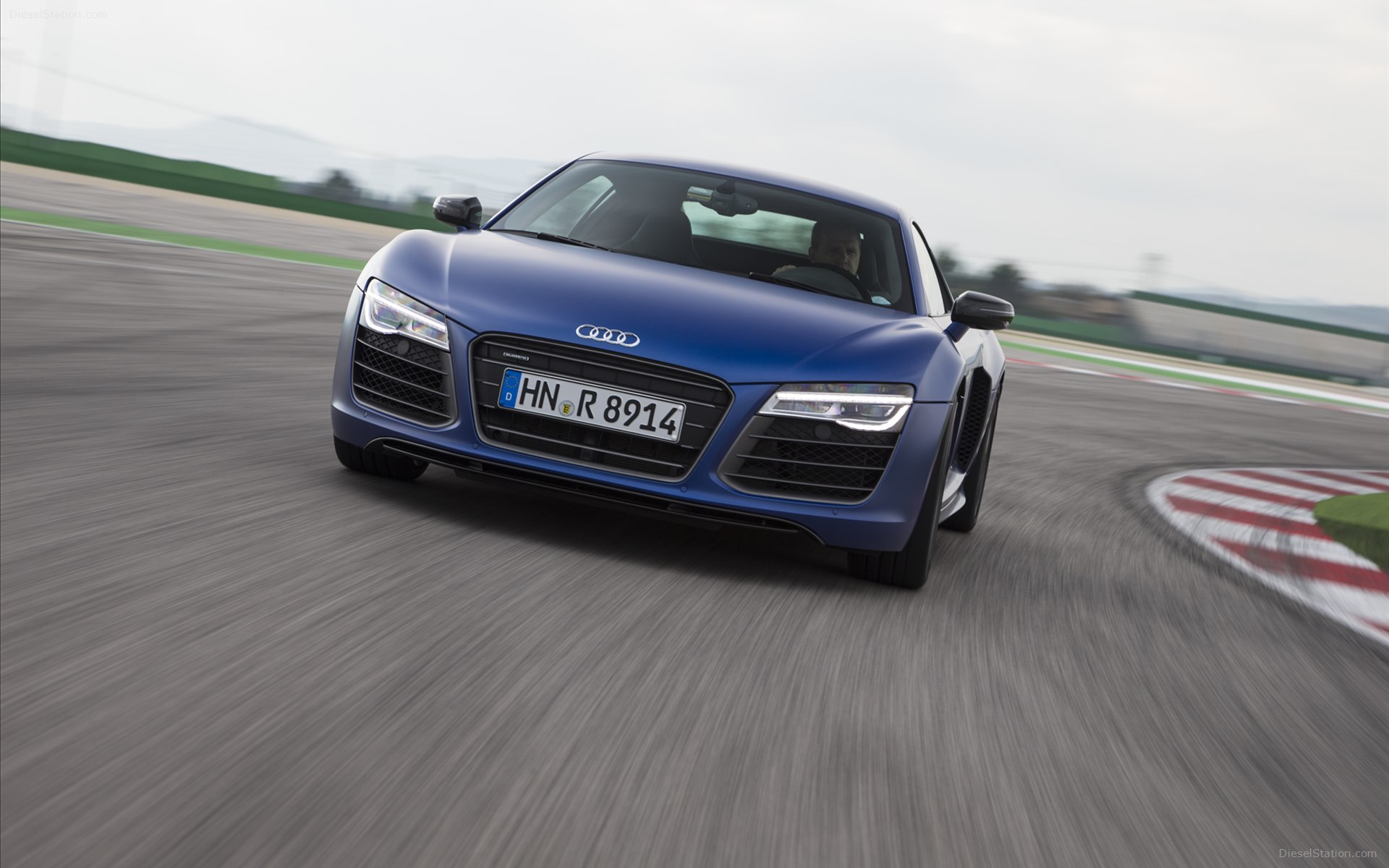 Audi R8 2014