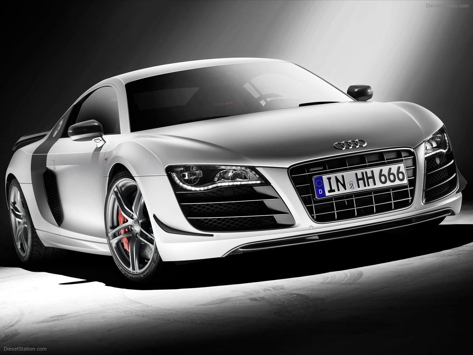 Audi R8 GT 2011
