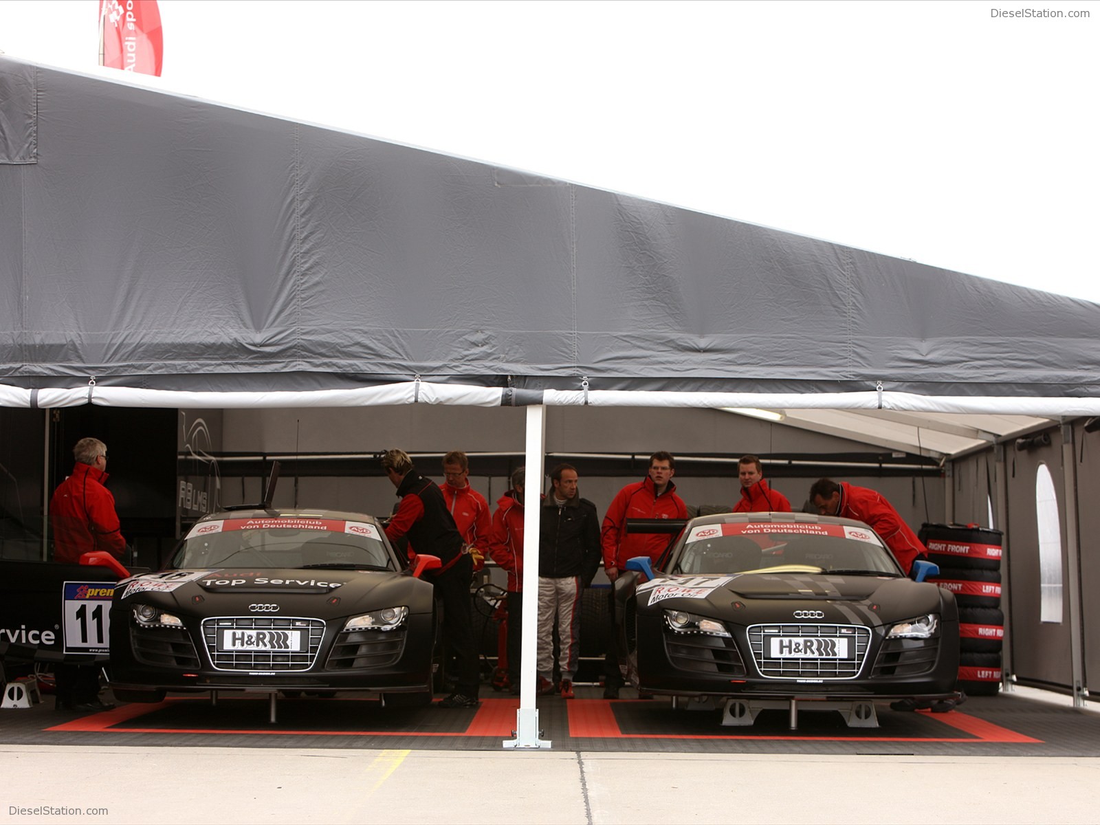 Audi R8 LMS 2011