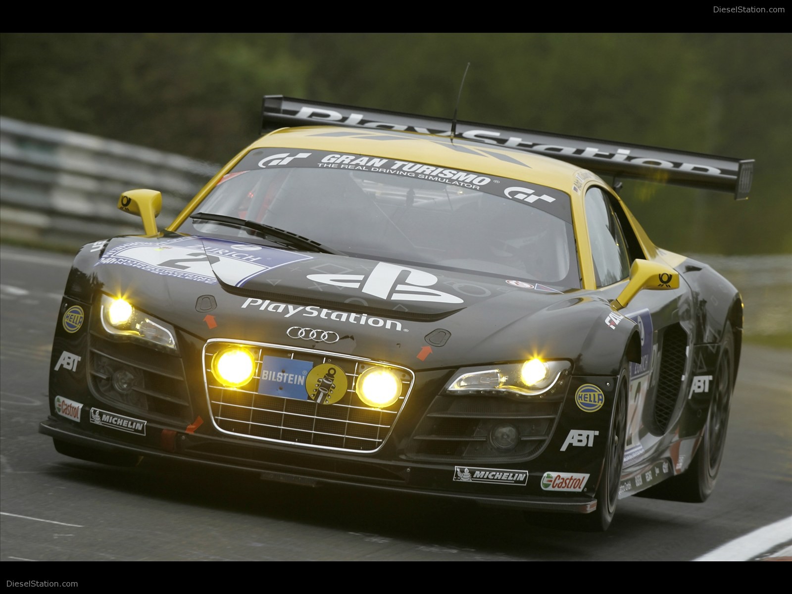 Audi R8 LMS 2011