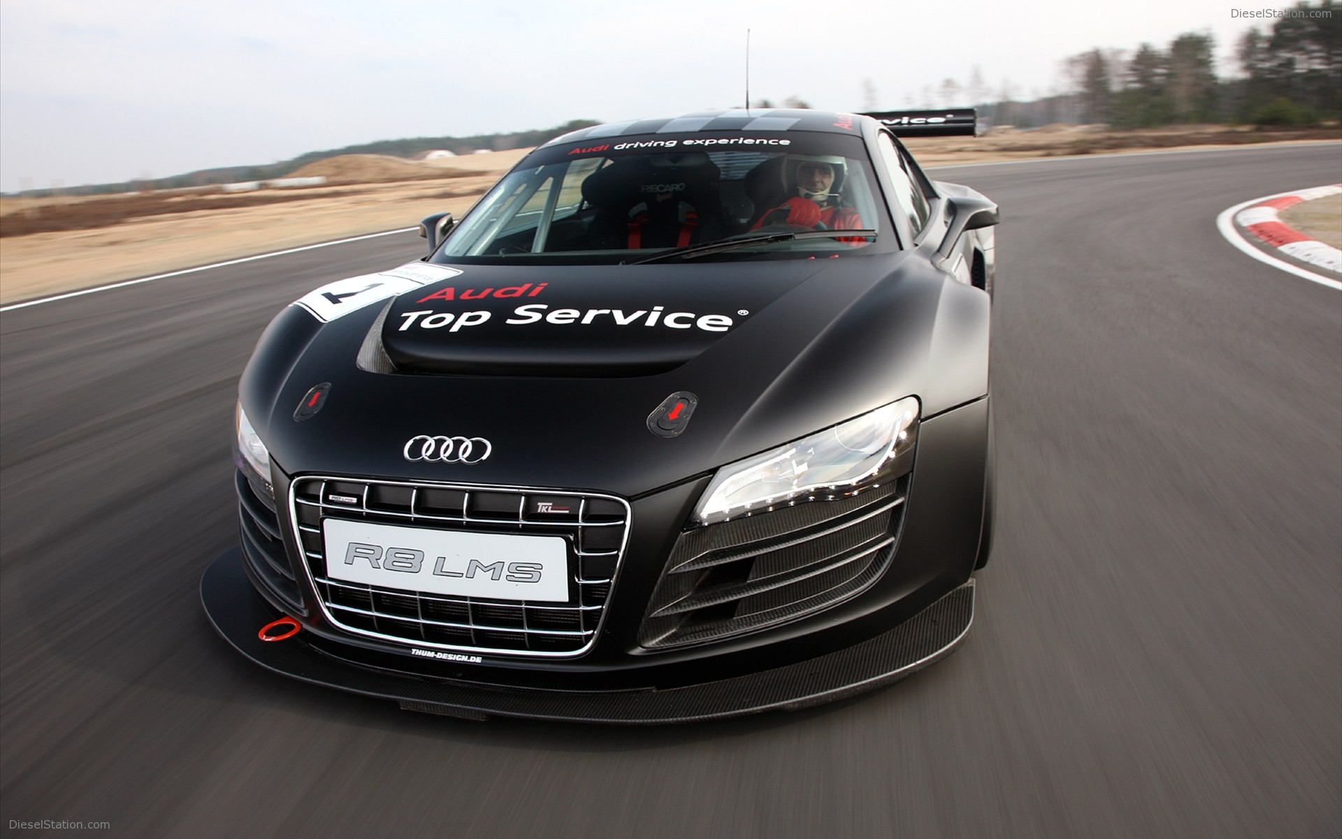 Audi R8 LMS 2011