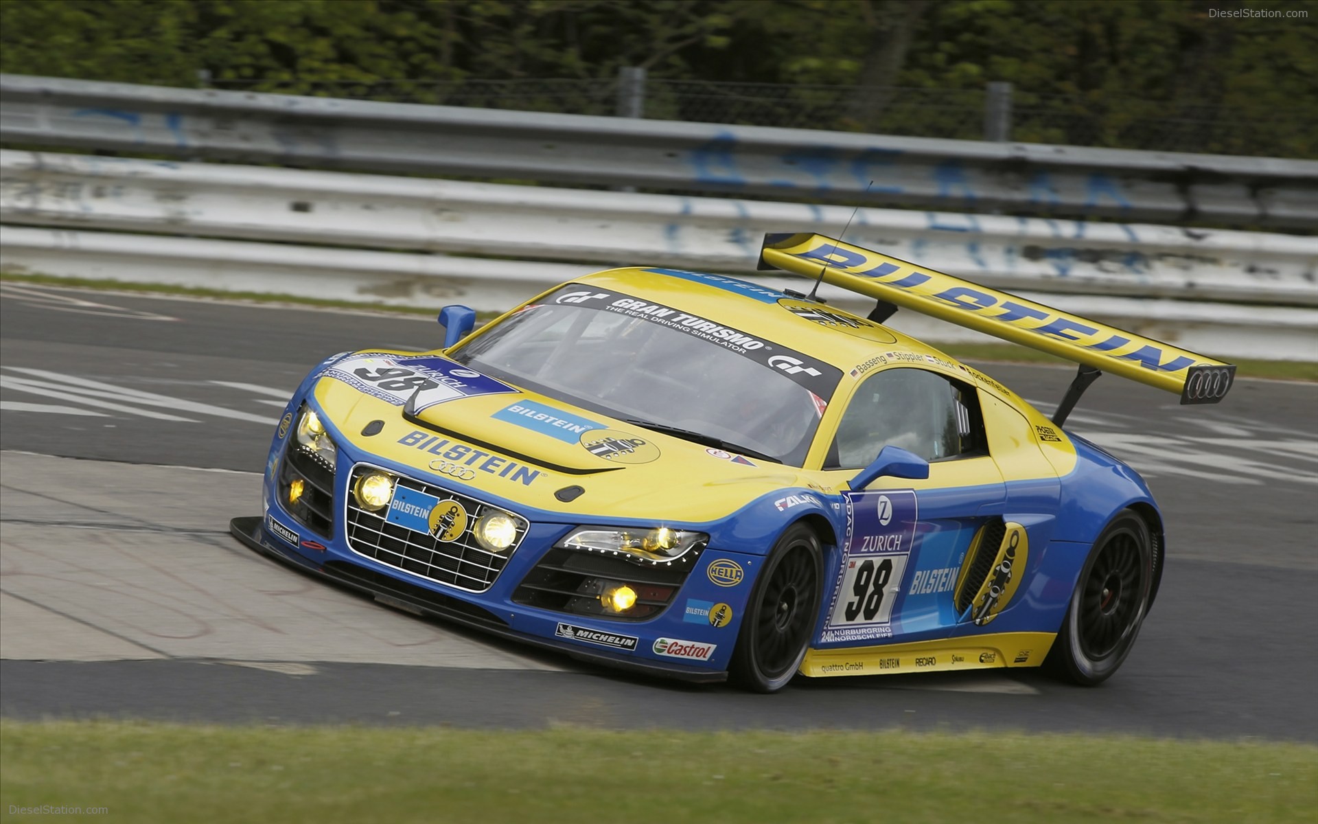 Audi R8 LMS 2011