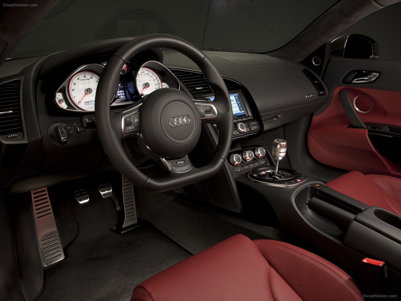 Audi R8 V10 5 2 FSI Quattro 2012