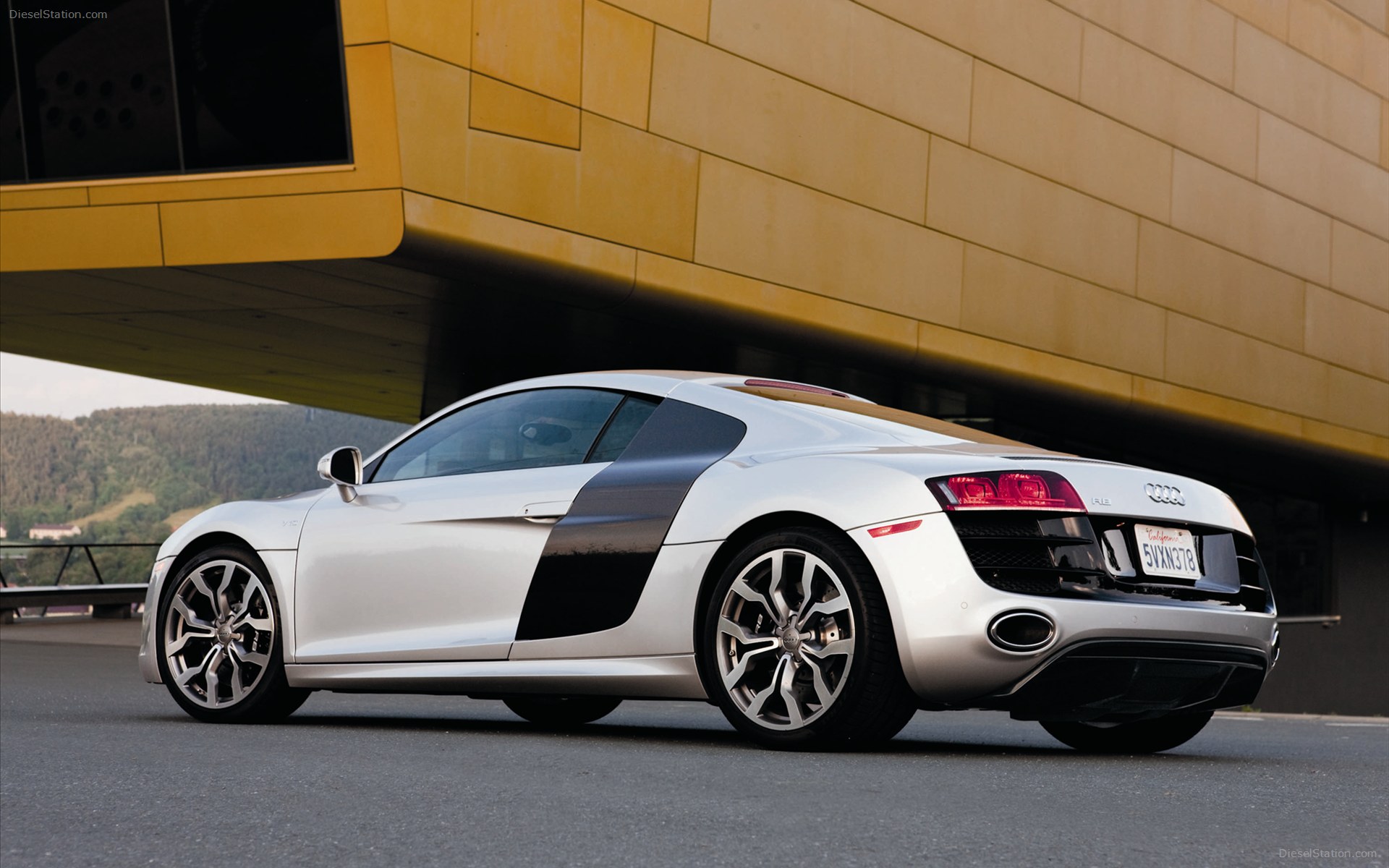 Audi R8 V10 5 2 FSI Quattro 2012