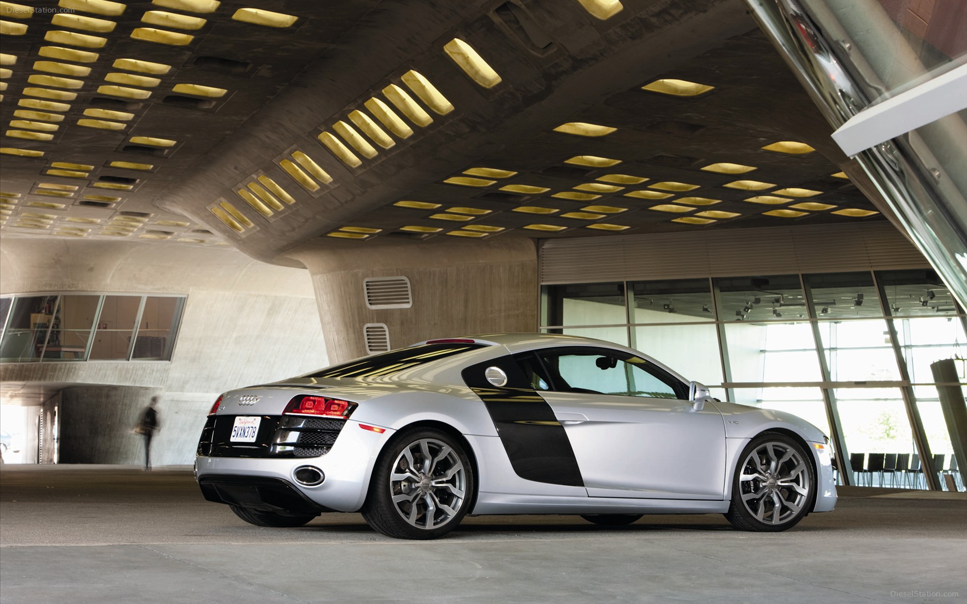 Audi R8 V10 5 2 FSI Quattro 2012