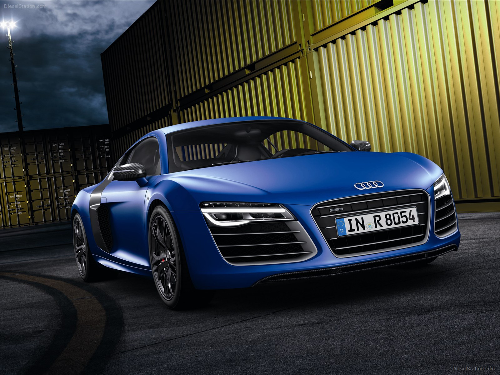 Audi R8 V10 Plus 2013