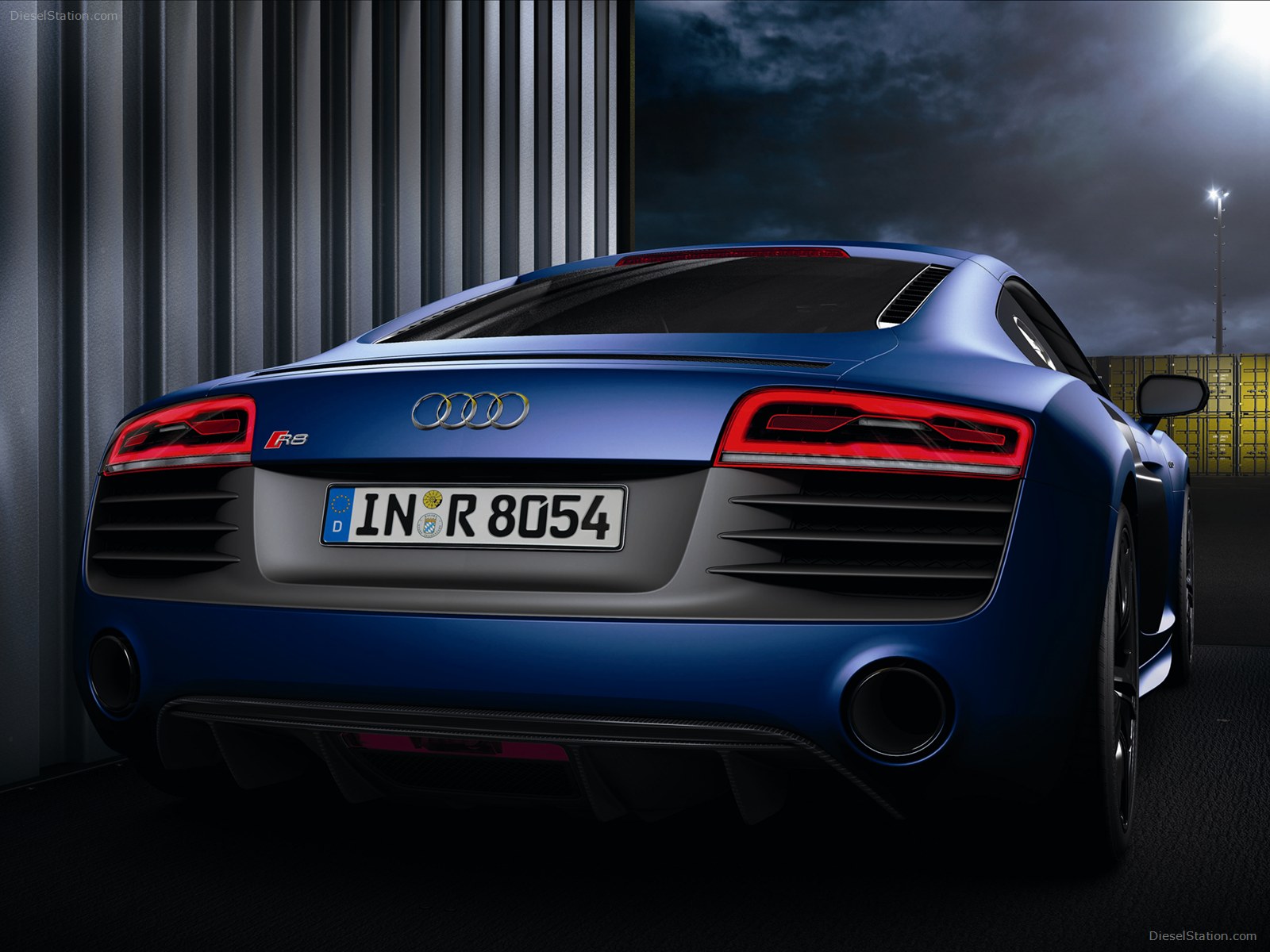 Audi R8 V10 Plus 2013