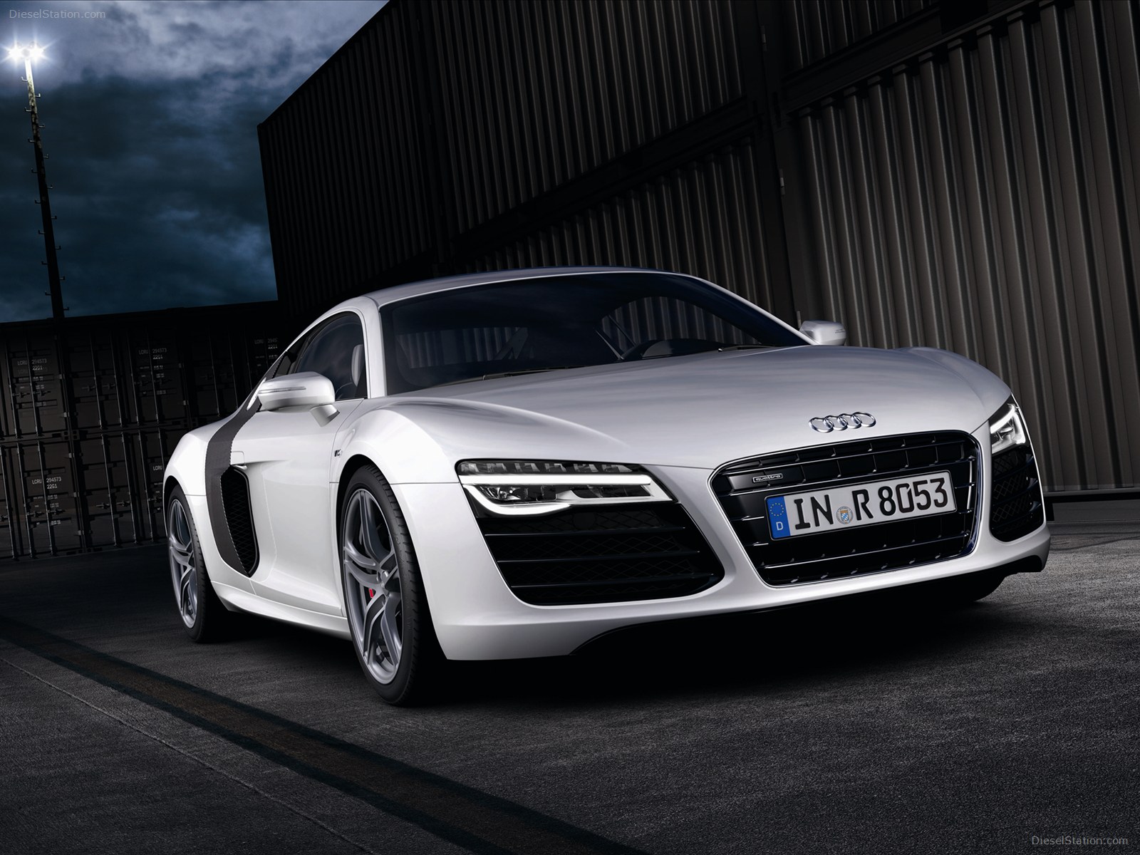 Audi R8 V10 Plus 2013
