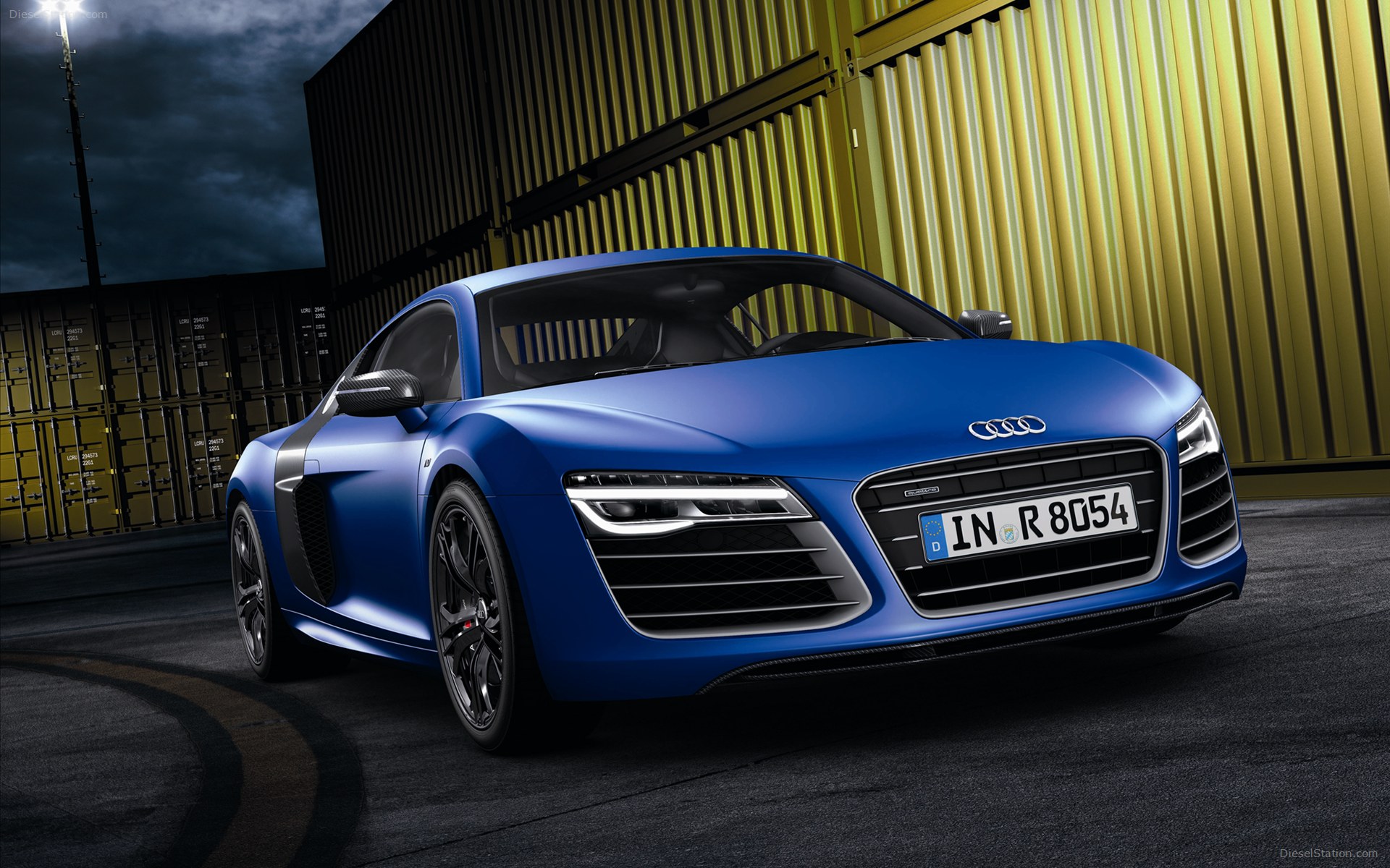 Audi R8 V10 Plus 2013
