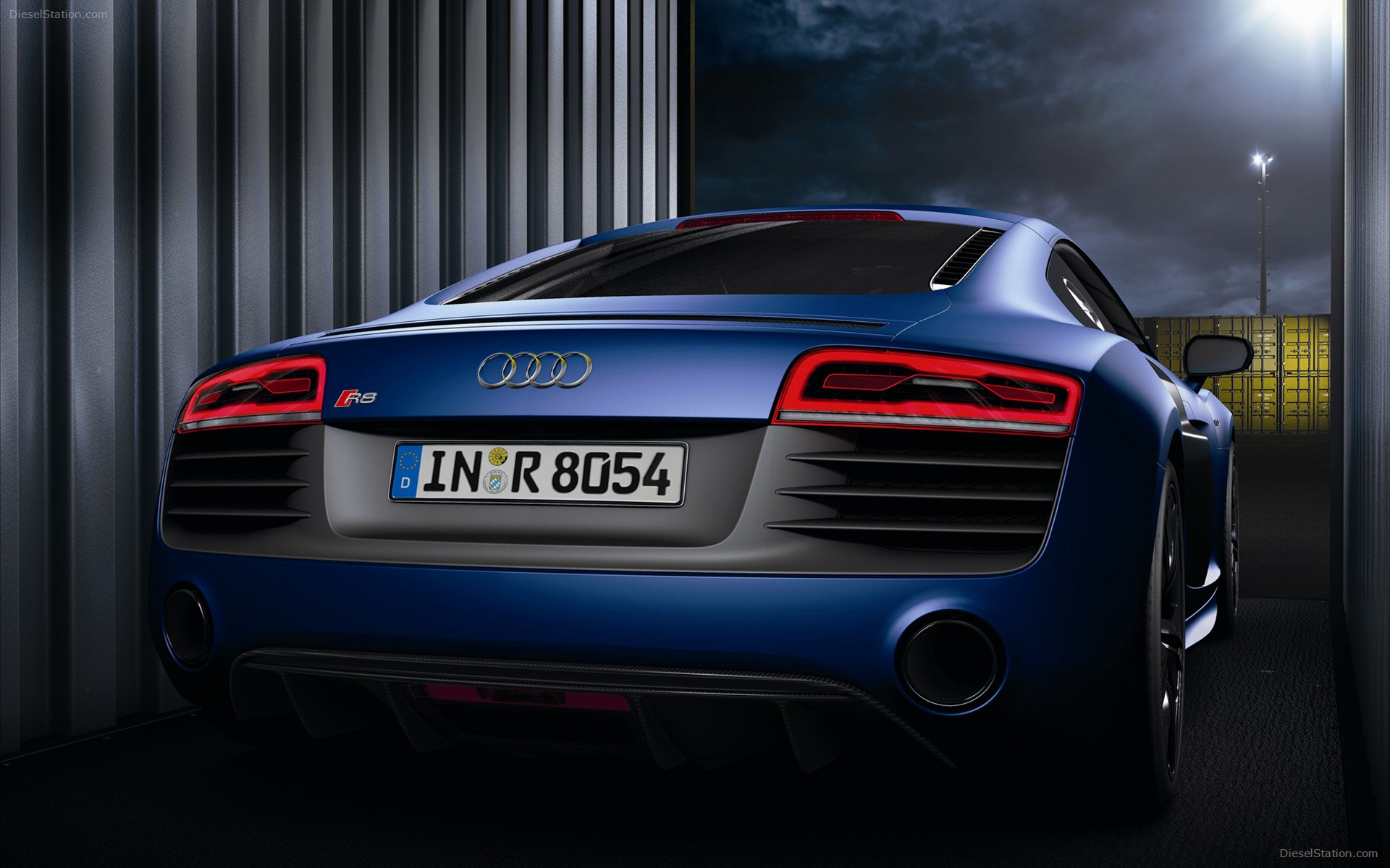 Audi R8 V10 Plus 2013