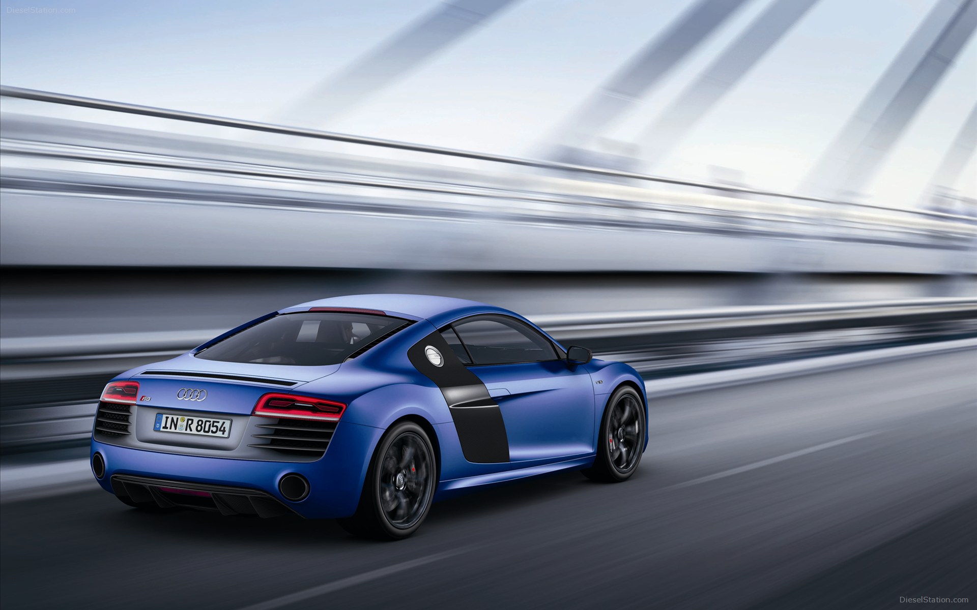 Audi R8 V10 Plus 2013