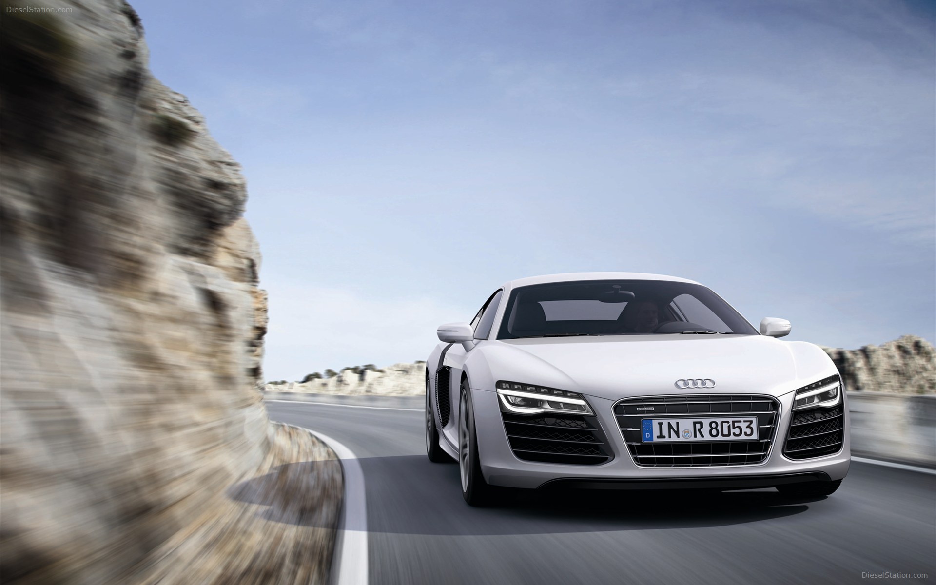 Audi R8 V10 Plus 2013