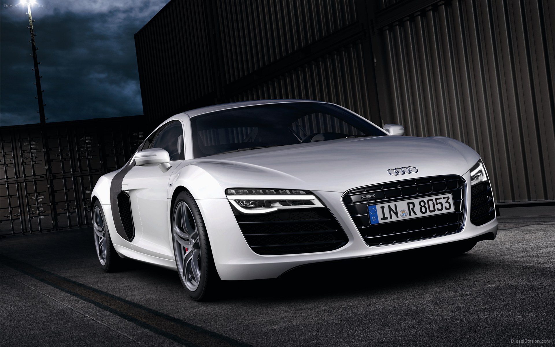 Audi R8 V10 Plus 2013