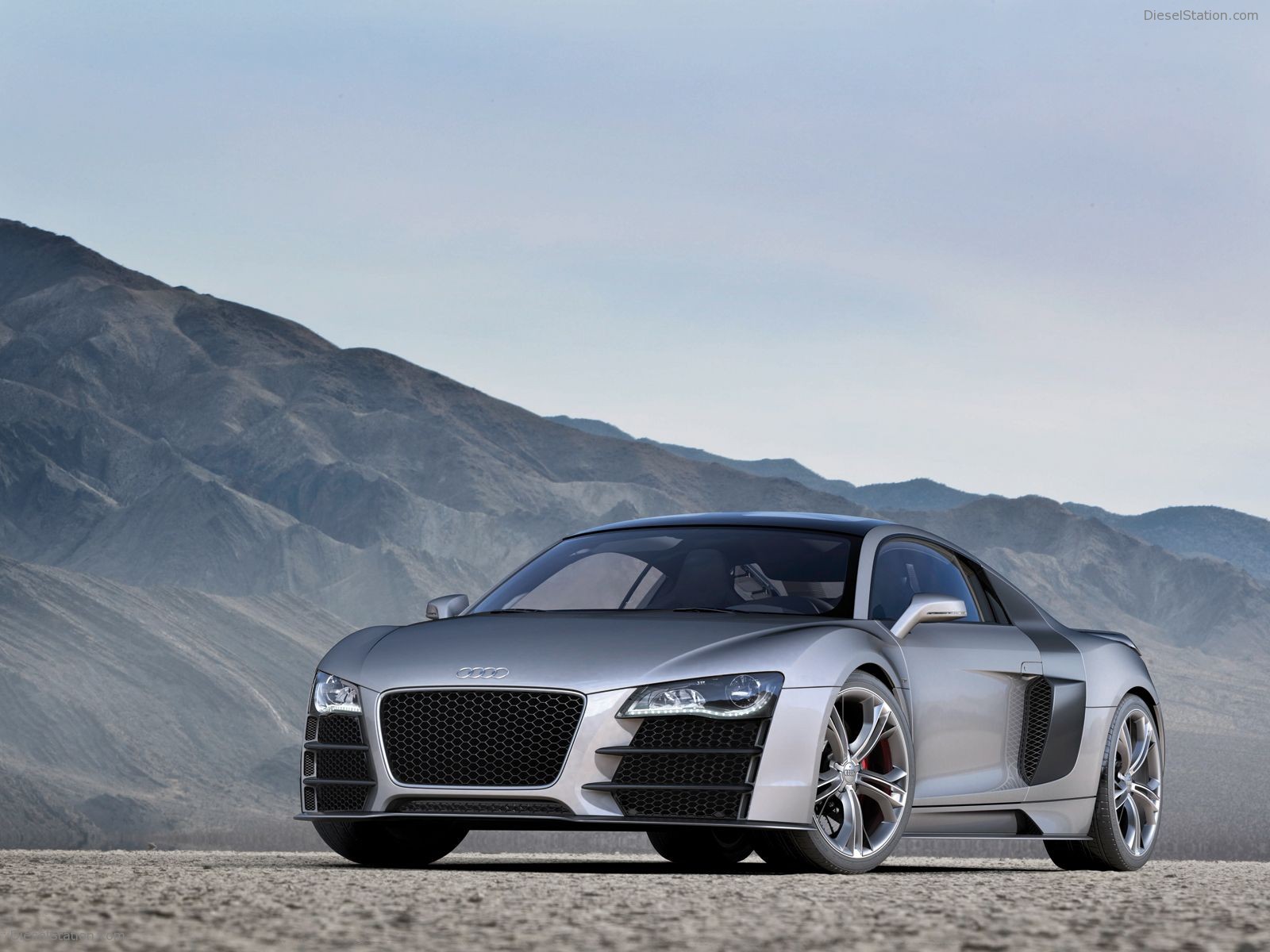 Audi R8 V12 TDI Concept Pics