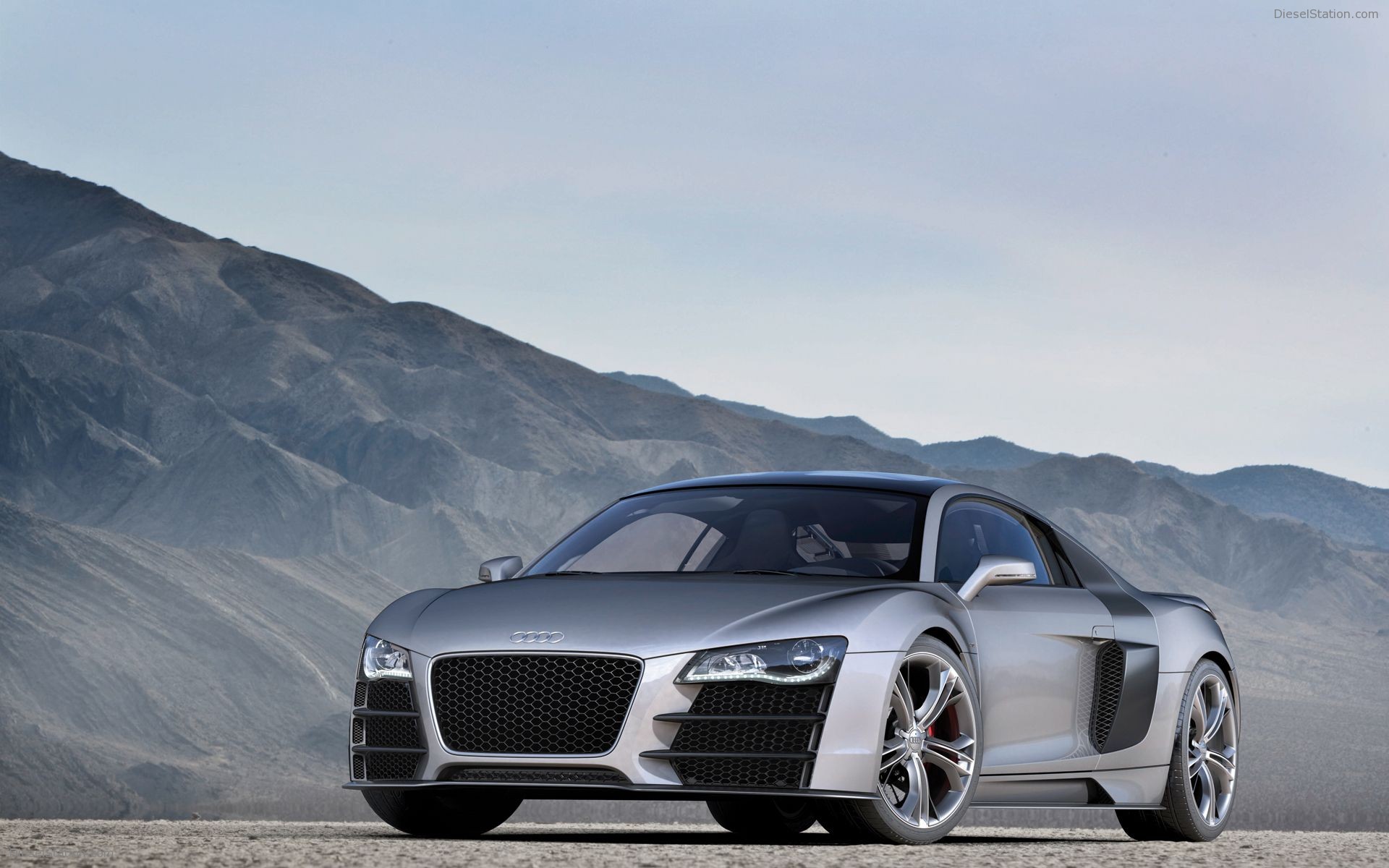 Audi R8 V12 TDI Concept Pics
