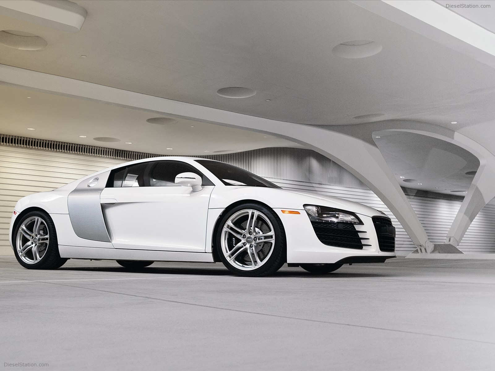Audi R8 (V8) 4.2 FSI quattro 2011