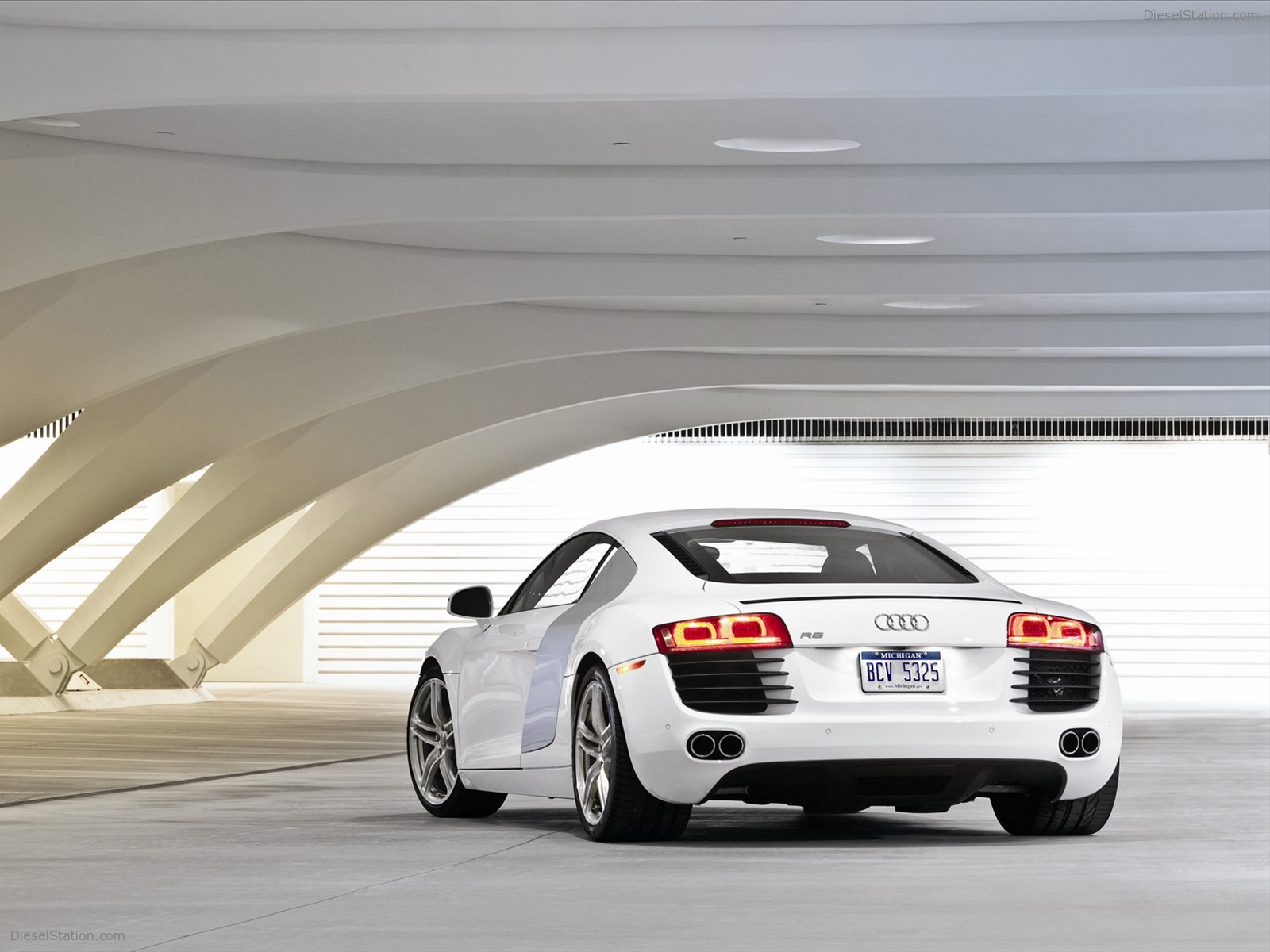 Audi R8 (V8) 4.2 FSI quattro 2011