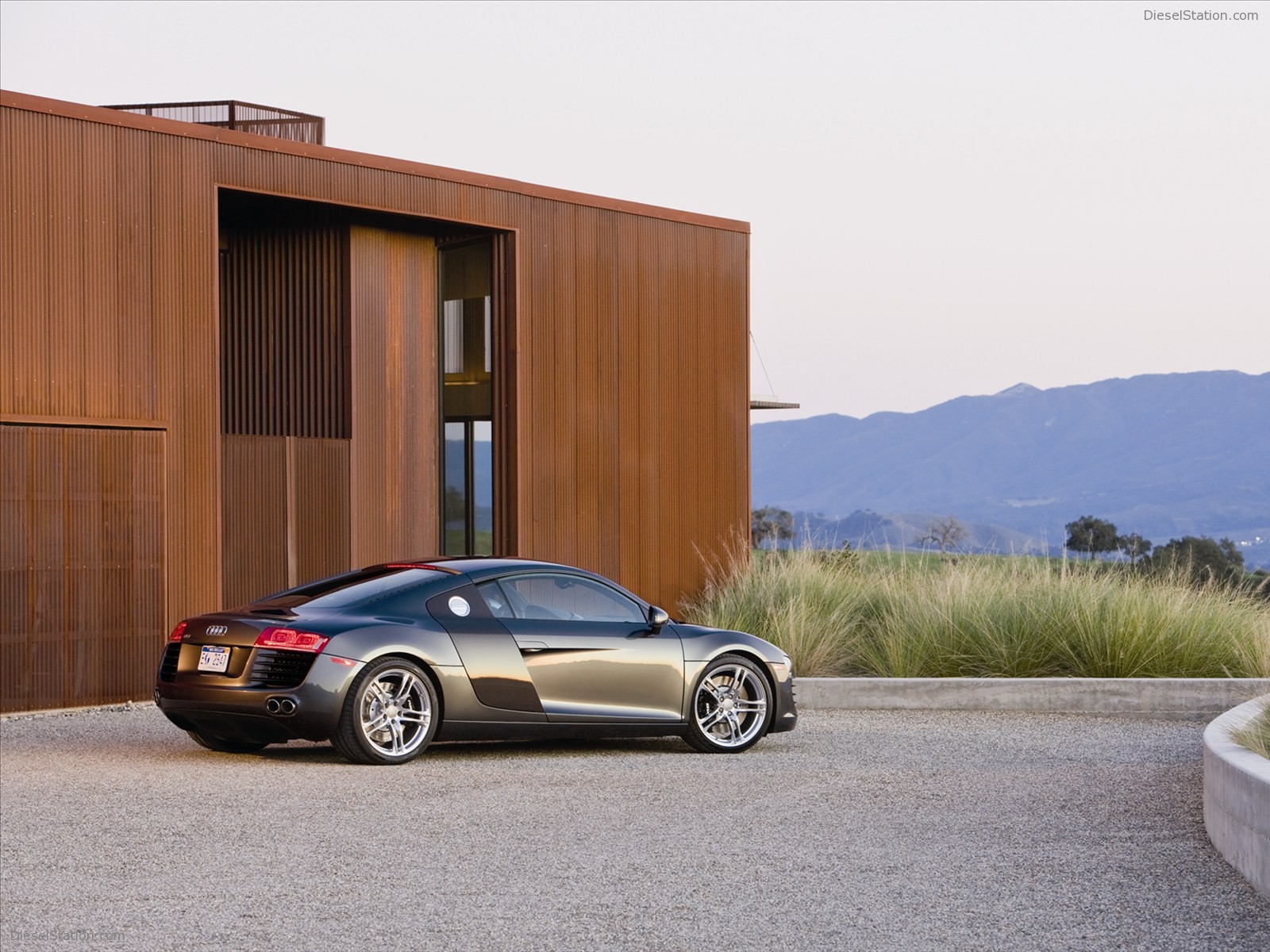 Audi R8 (V8) 4.2 FSI quattro 2011